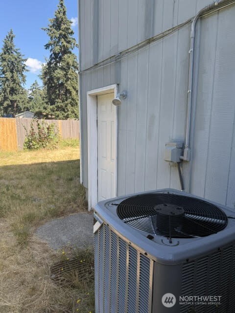1306 Sherwood Court Property Photo 3