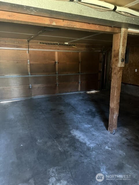 1306 Sherwood Court Property Photo 14