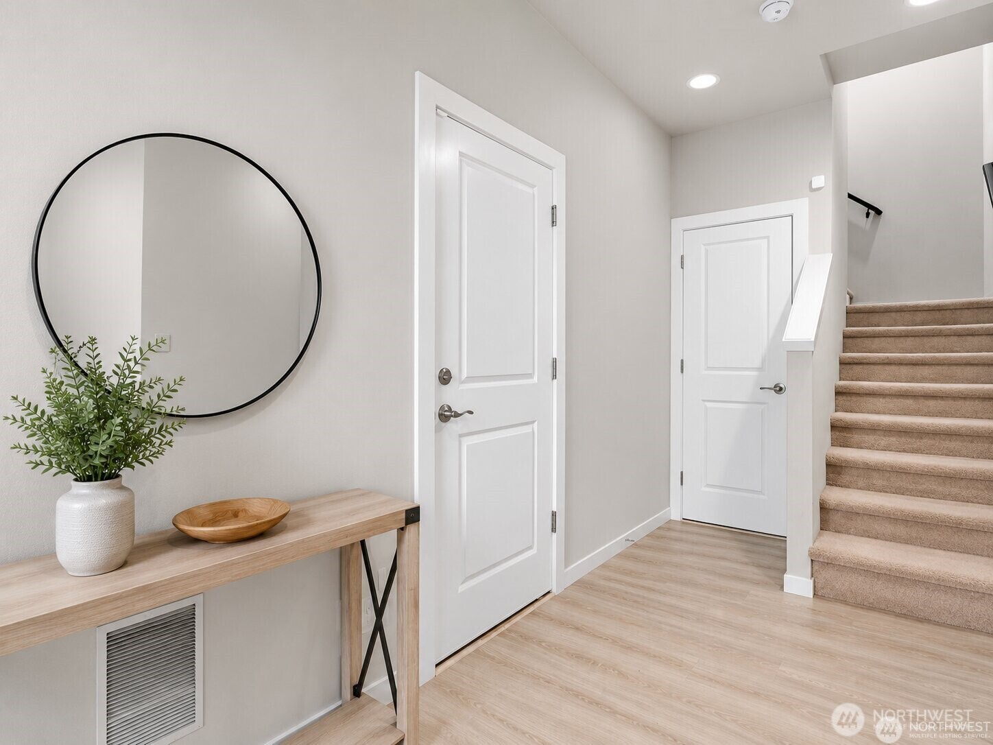1621 Seattle Hill Road E1 Property Photo 3