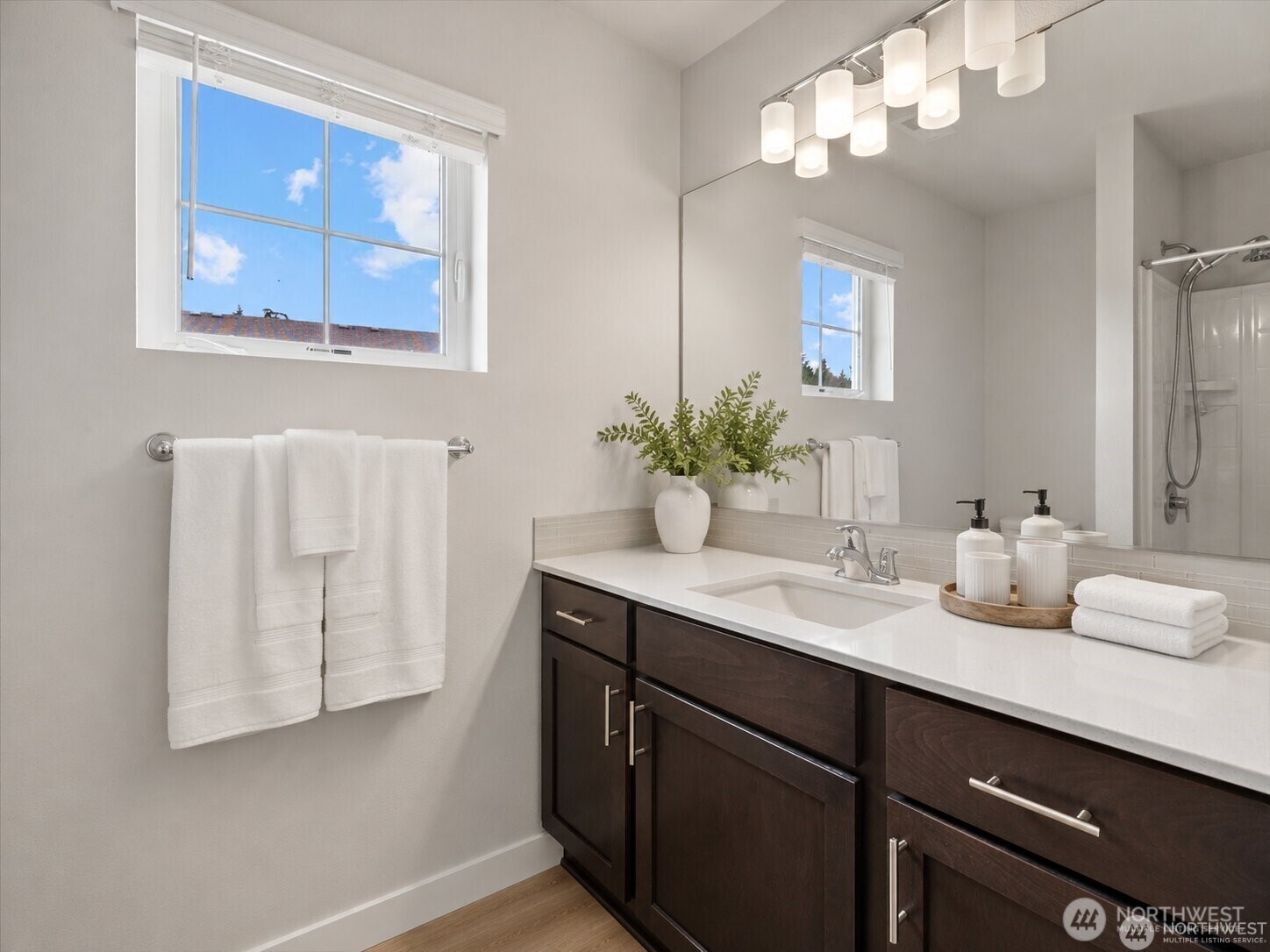 1621 Seattle Hill Road E1 Property Photo 12