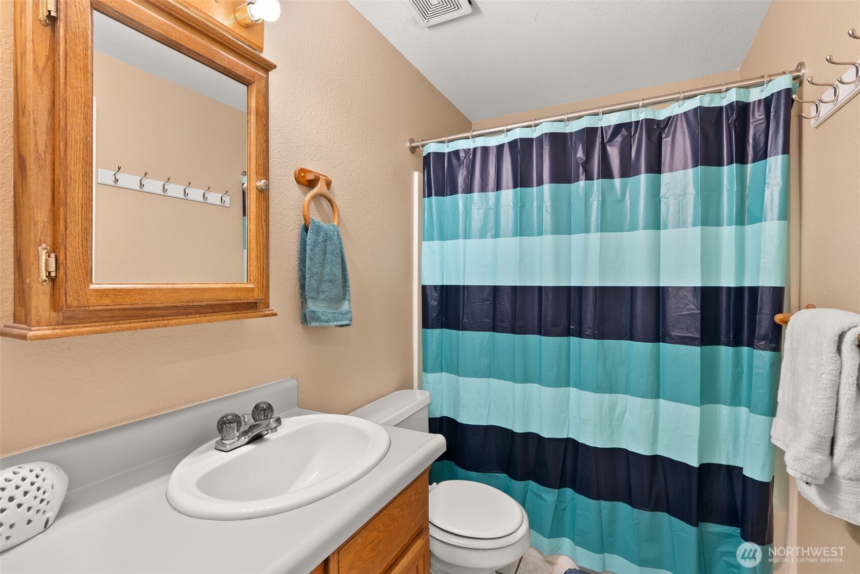 121 Se View Drive Property Photo 17