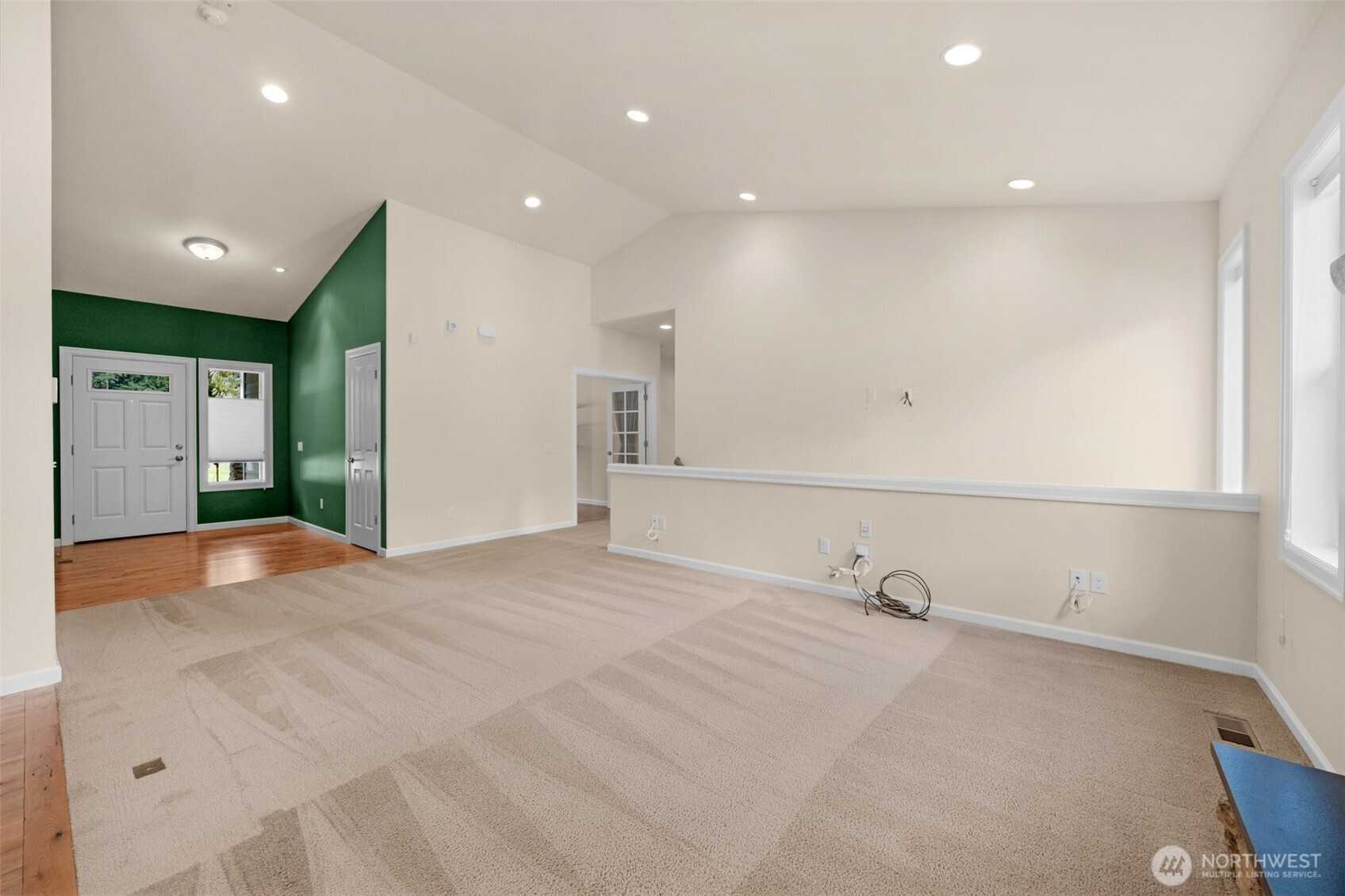 15705 99th Drive Property Photo 4