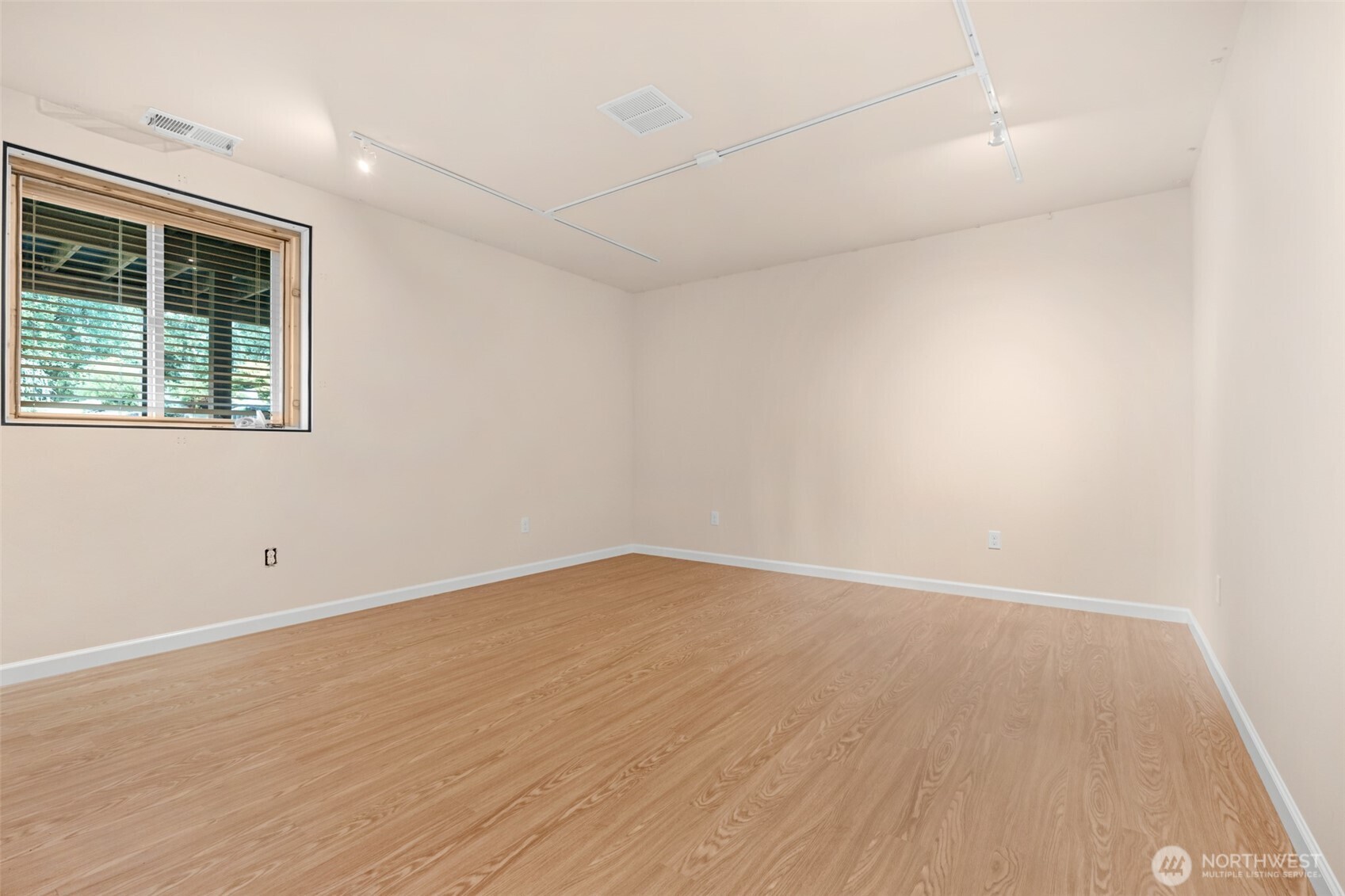 15705 99th Drive Property Photo 25