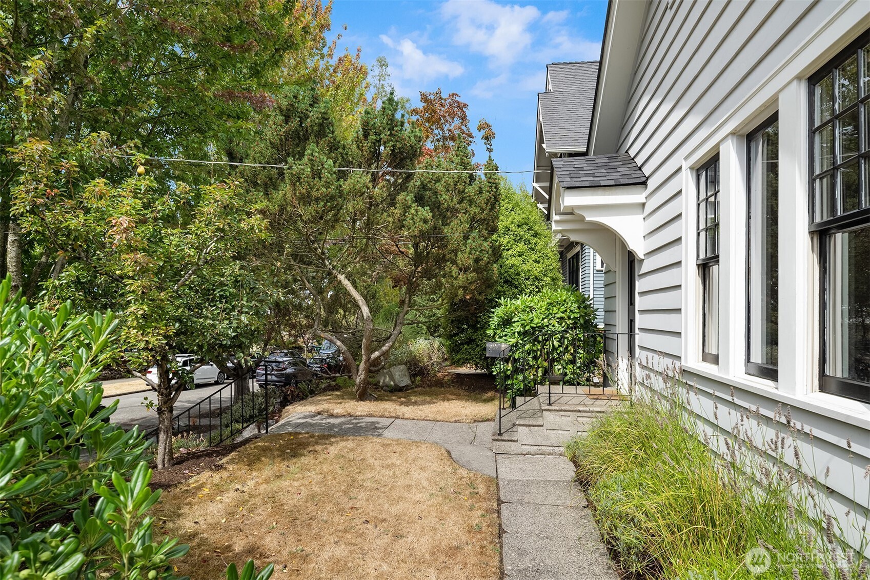 5632 Keystone Place Property Photo 4