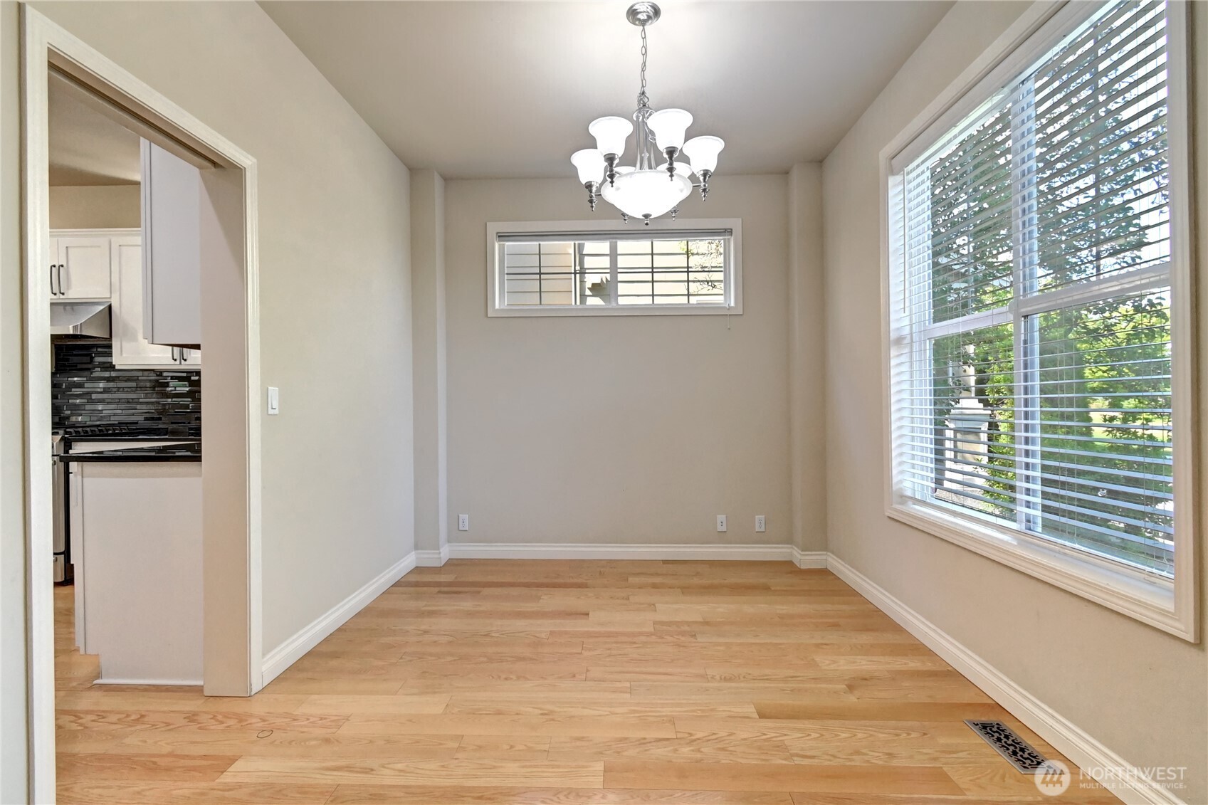 18947 Ne 68th Street Property Photo 7