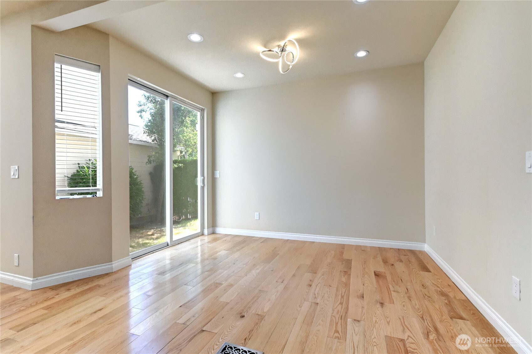 18947 Ne 68th Street Property Photo 20