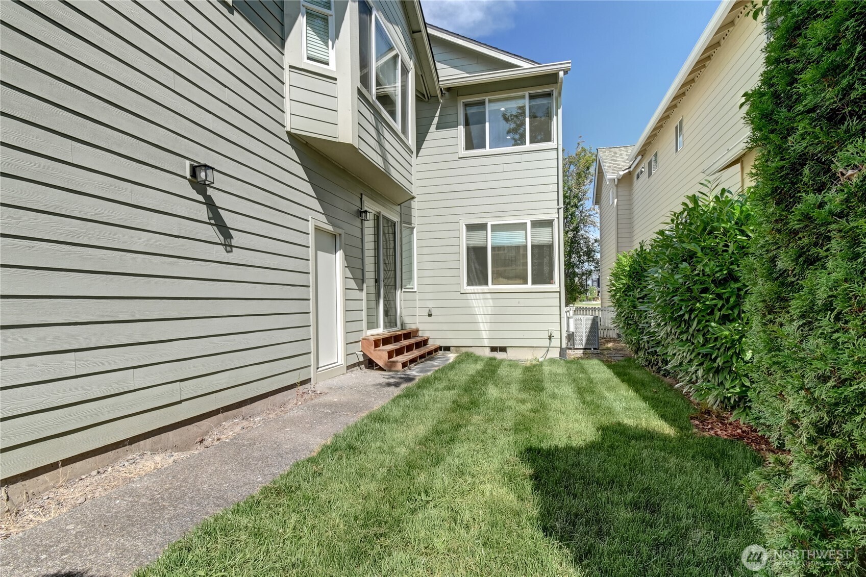 18947 Ne 68th Street Property Photo 23