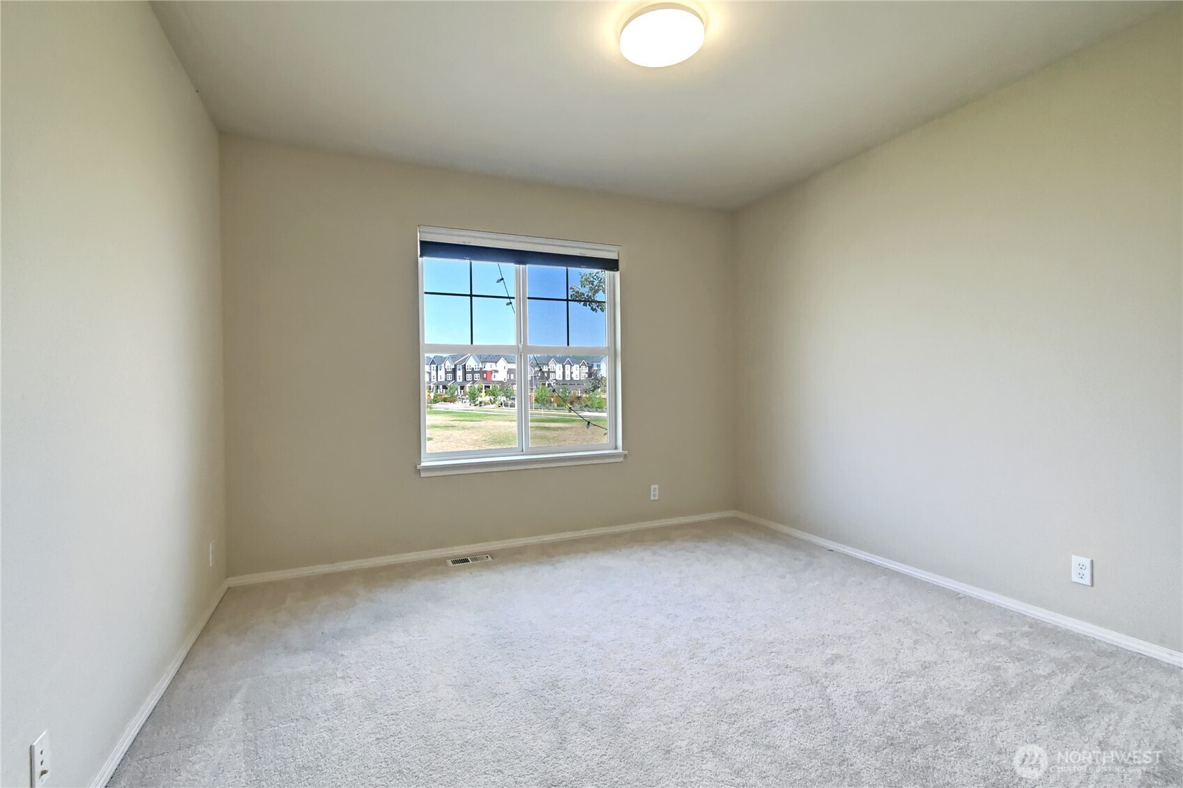18947 Ne 68th Street Property Photo 32