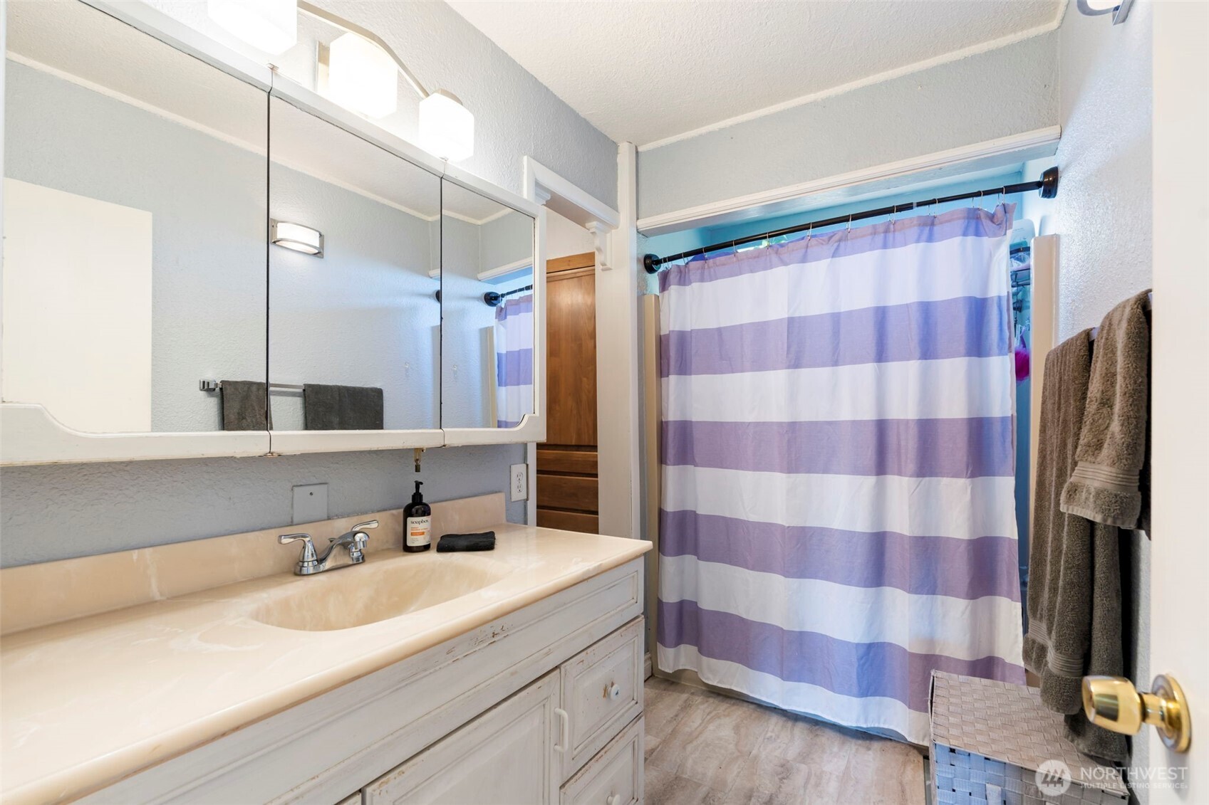 1261 Sw Elzina Street Property Photo 19
