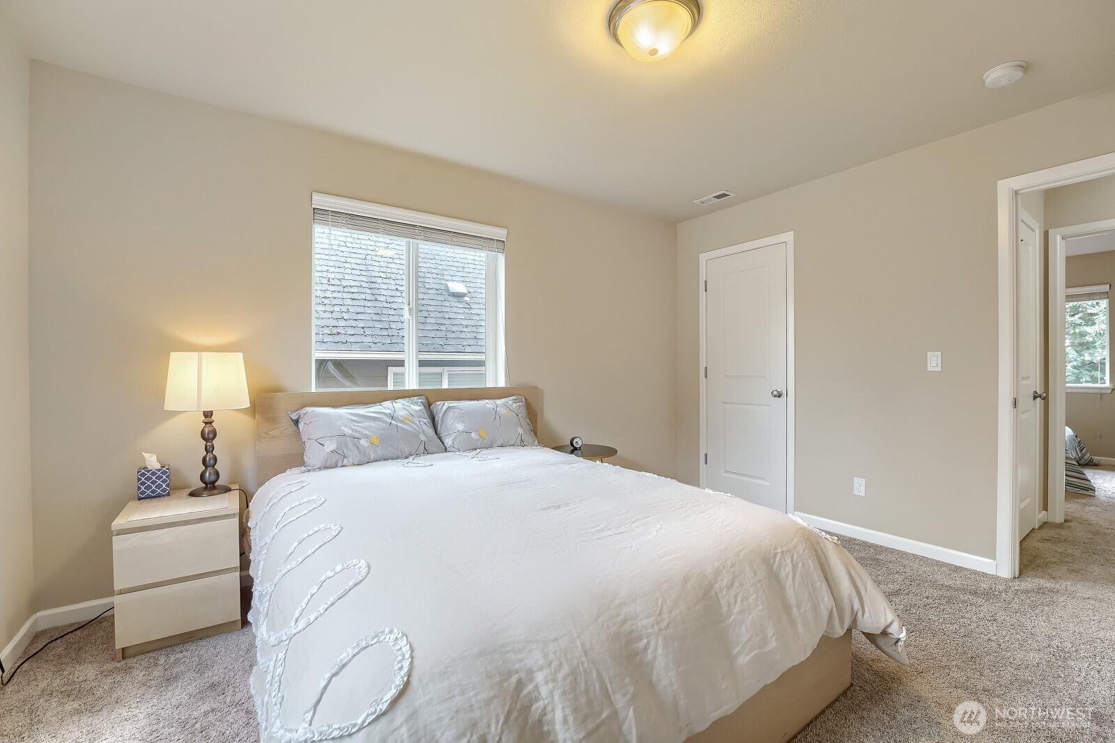 537 Ne Queen Avenue Property Photo 14