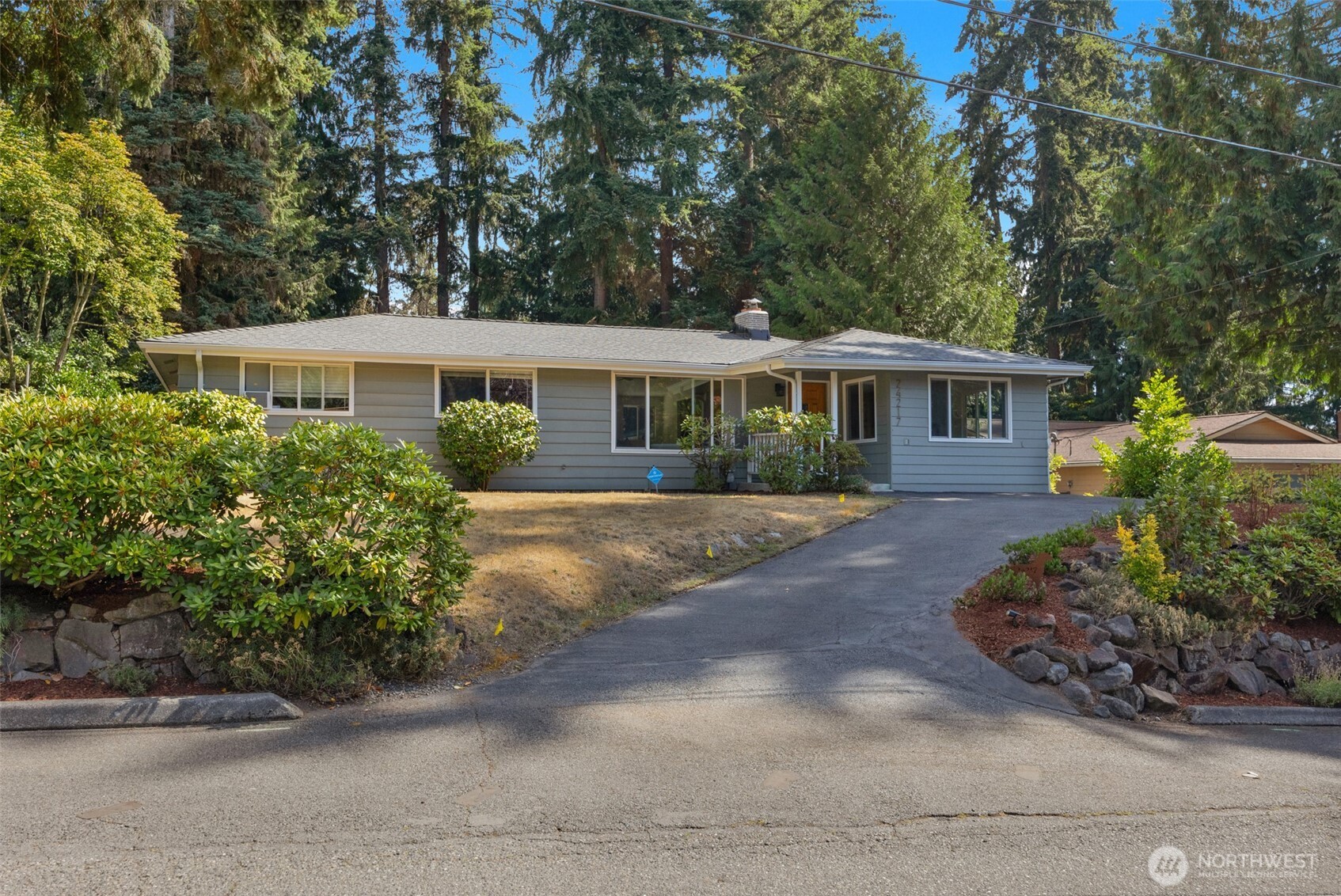 24217 4th Place Property Photo 2
