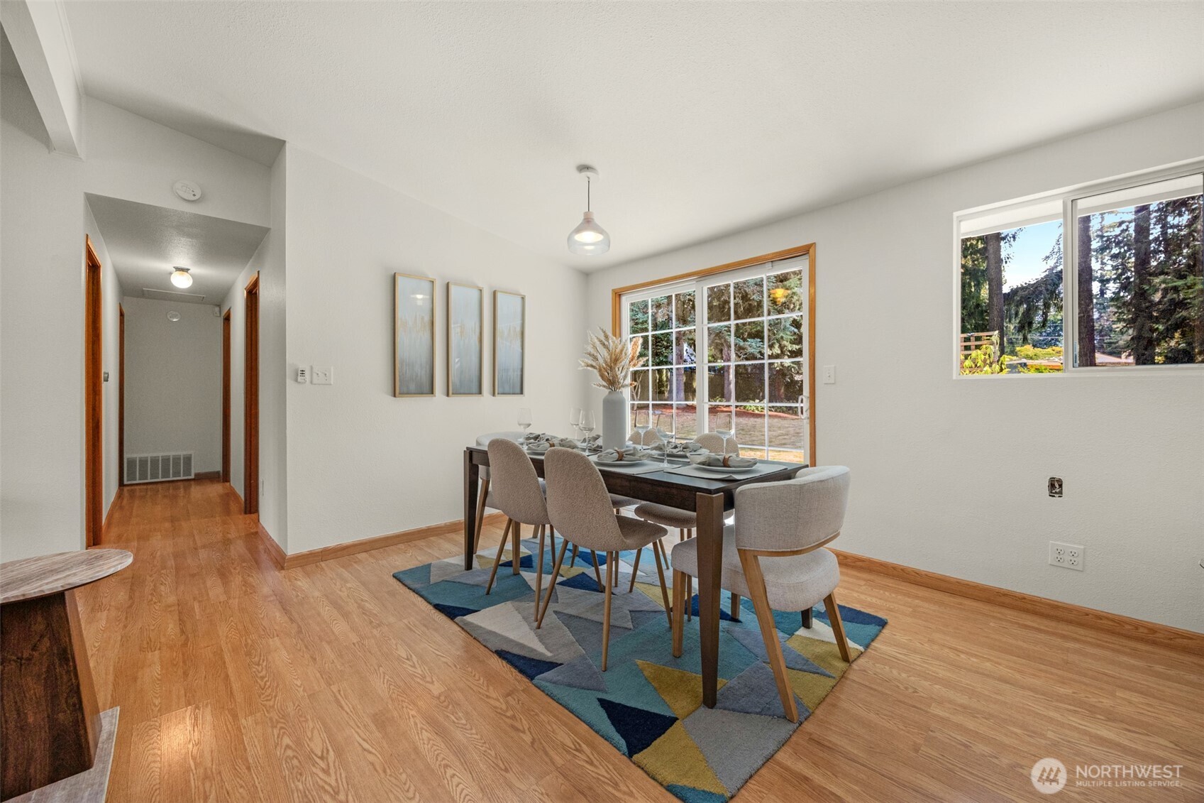 24217 4th Place Property Photo 10