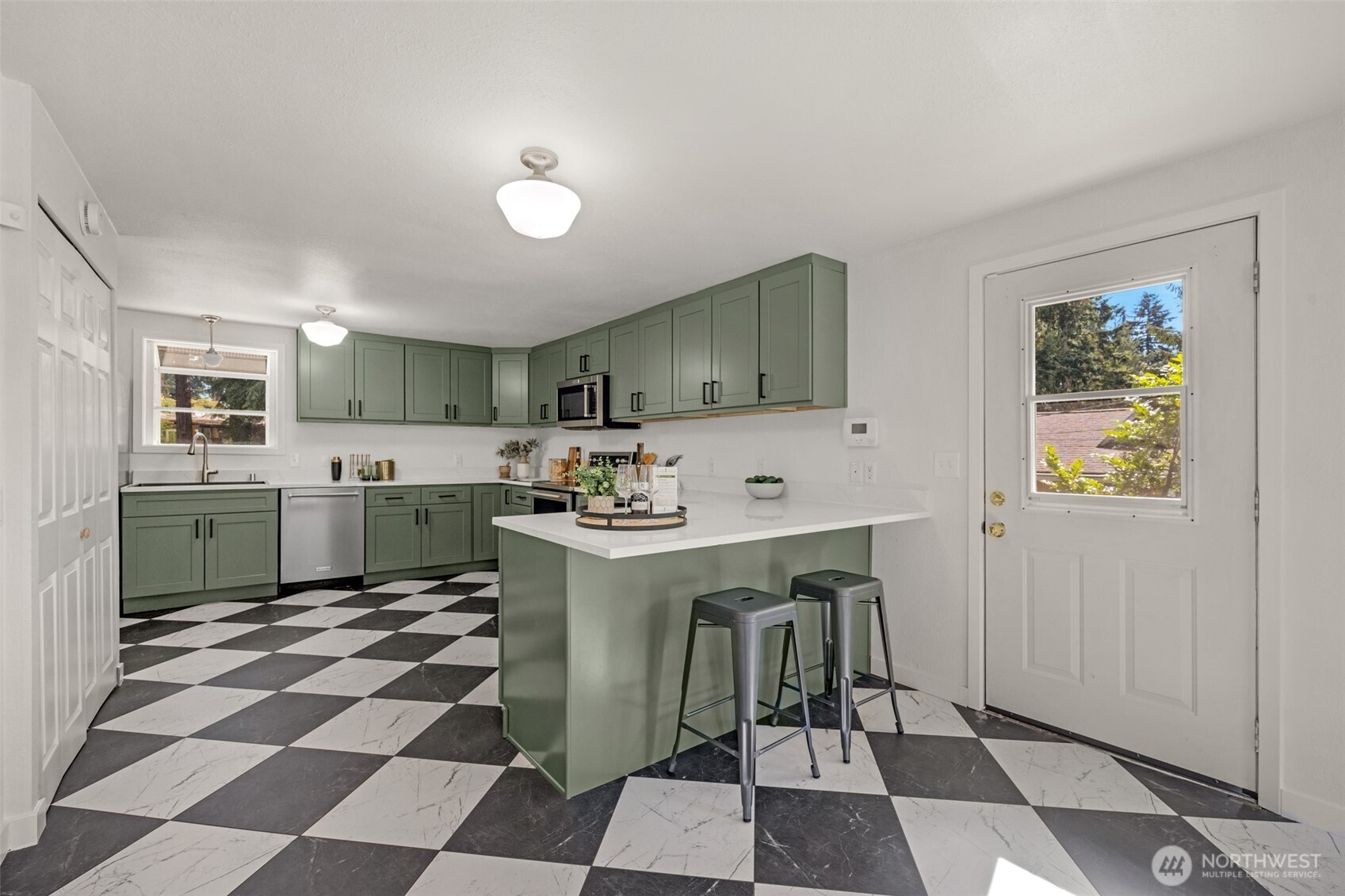 24217 4th Place Property Photo 18