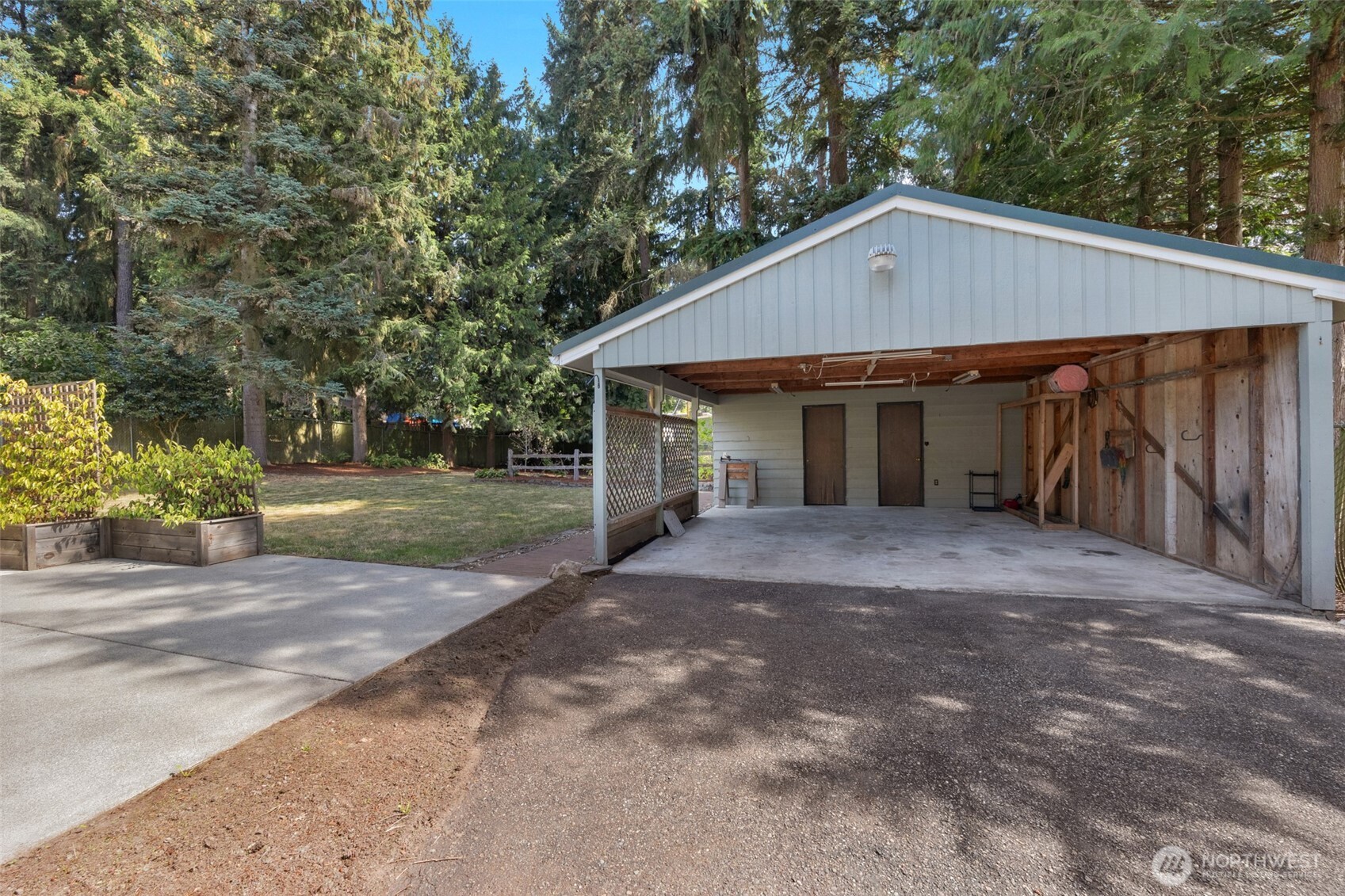 24217 4th Place Property Photo 31