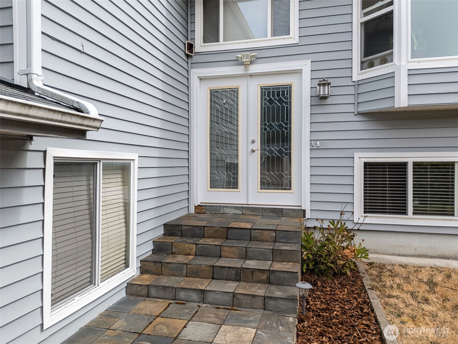 7048 Aegean Boulevard Property Photo 2