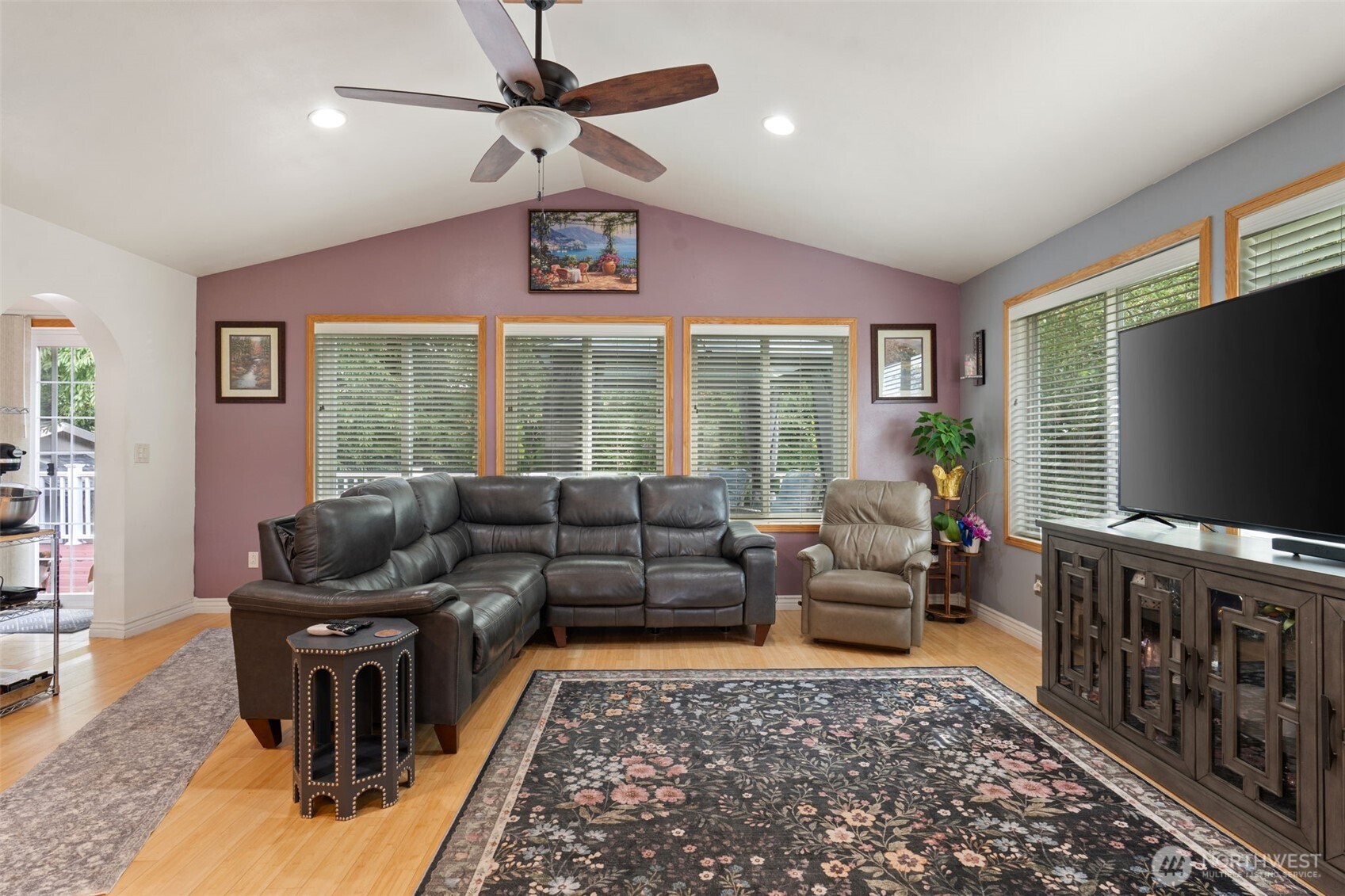 7048 Aegean Boulevard Property Photo 6