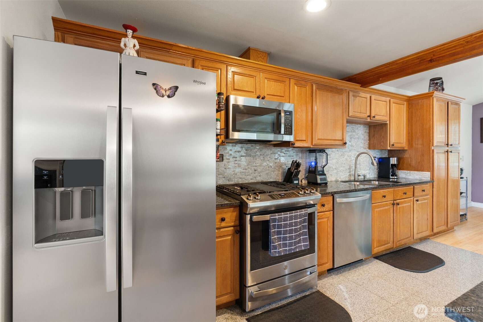 7048 Aegean Boulevard Property Photo 13