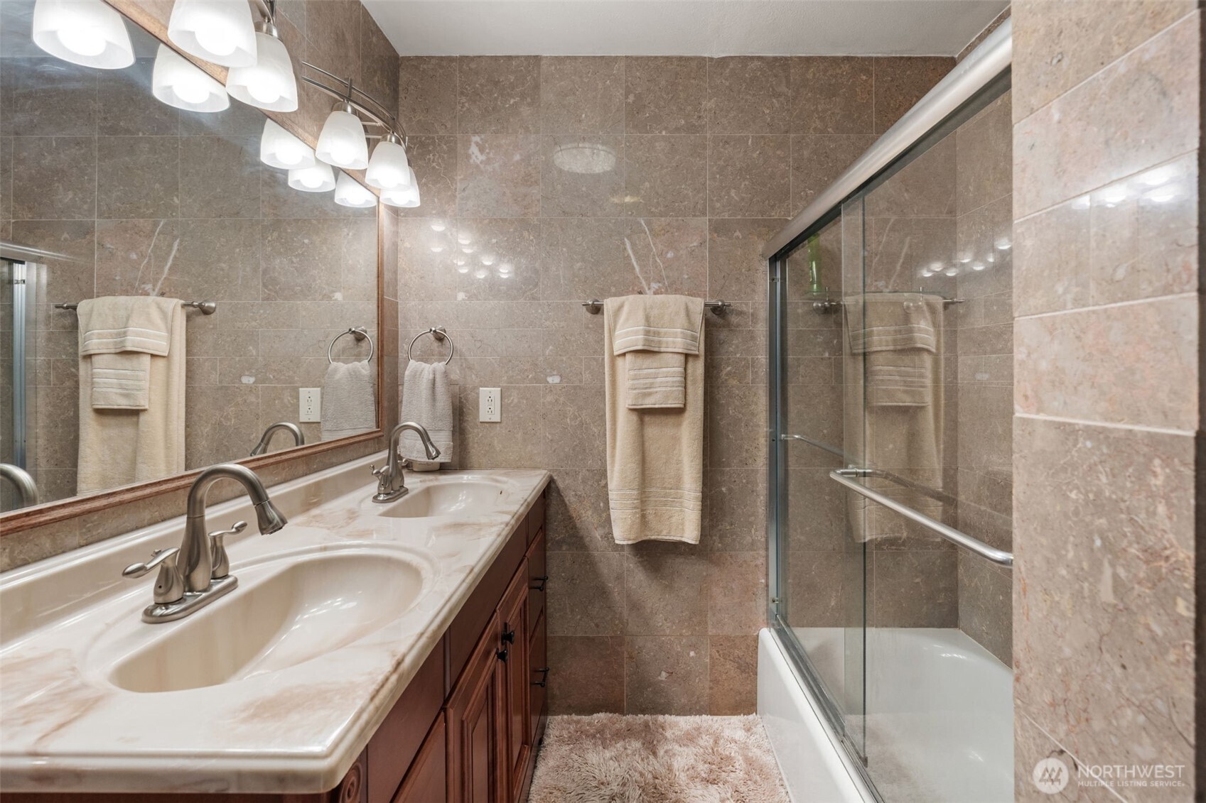 7048 Aegean Boulevard Property Photo 23