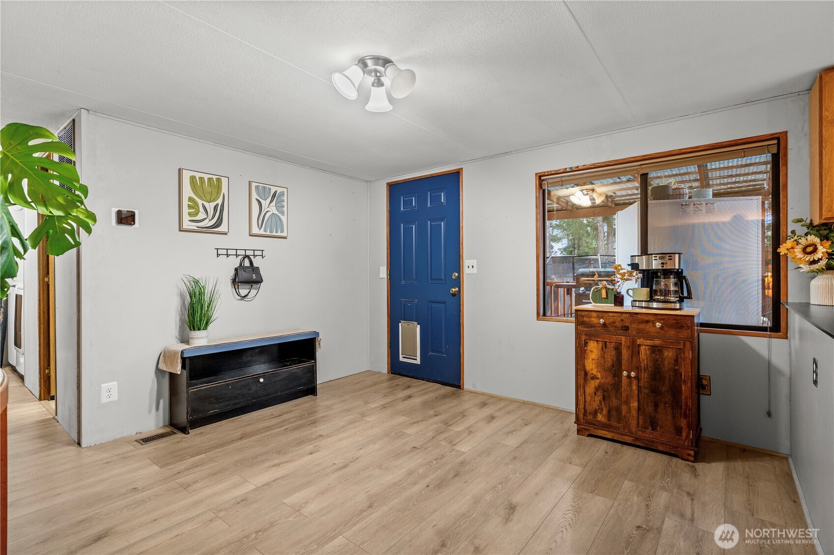 51 Ne Briggadun Drive Property Photo 5