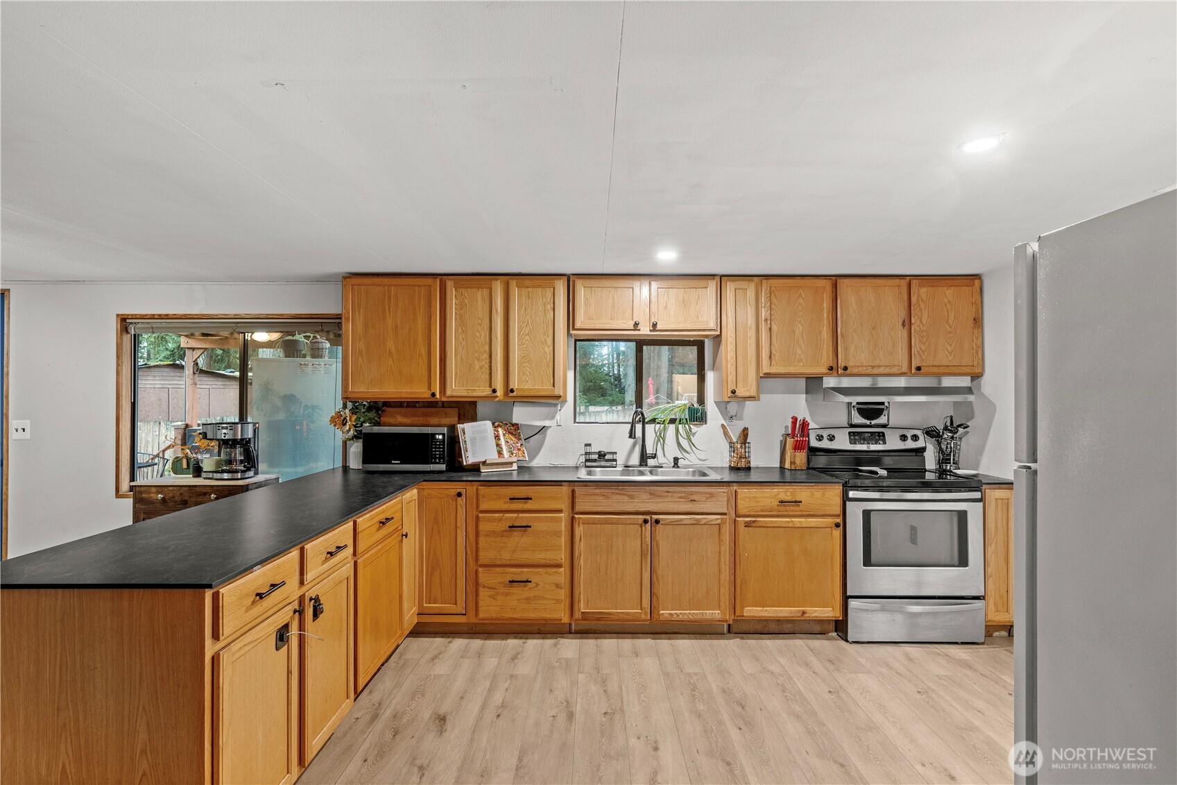 51 Ne Briggadun Drive Property Photo 9