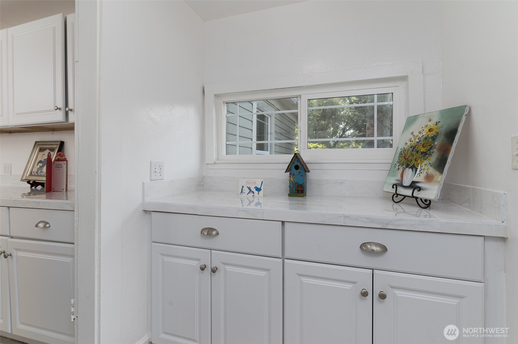 704 Roeder Street Property Photo 12