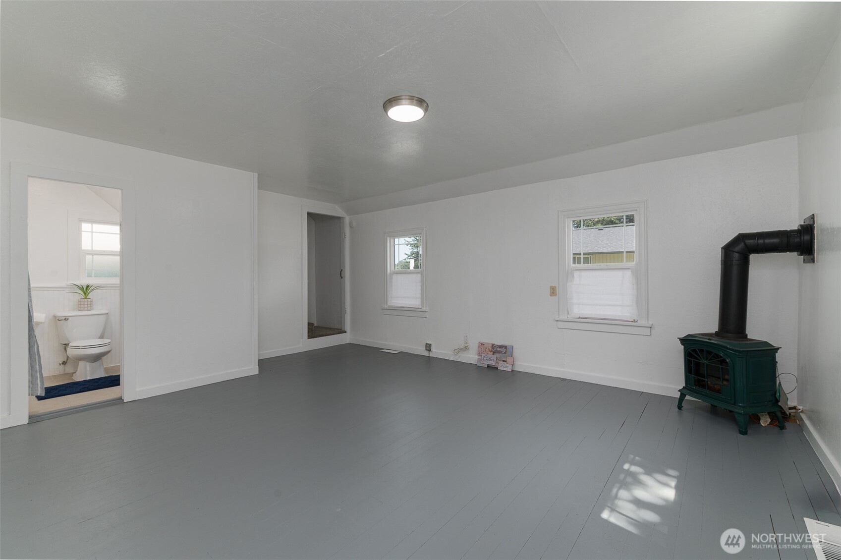 704 Roeder Street Property Photo 15