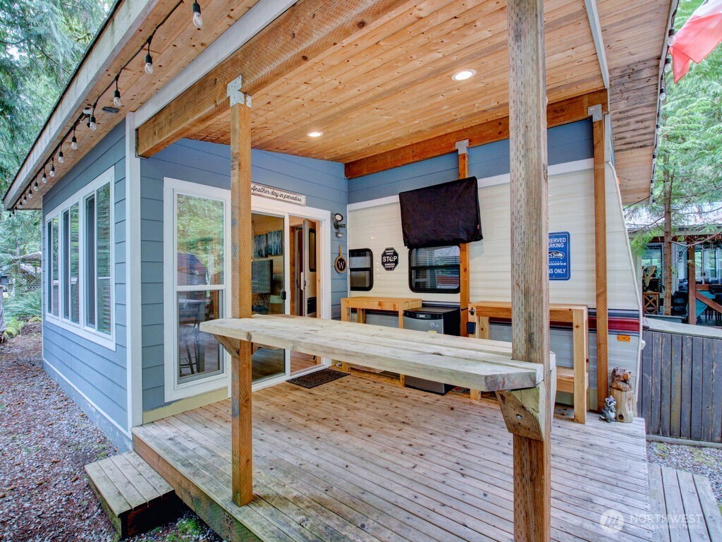 184 Fireside Lodge Circle Property Photo 8