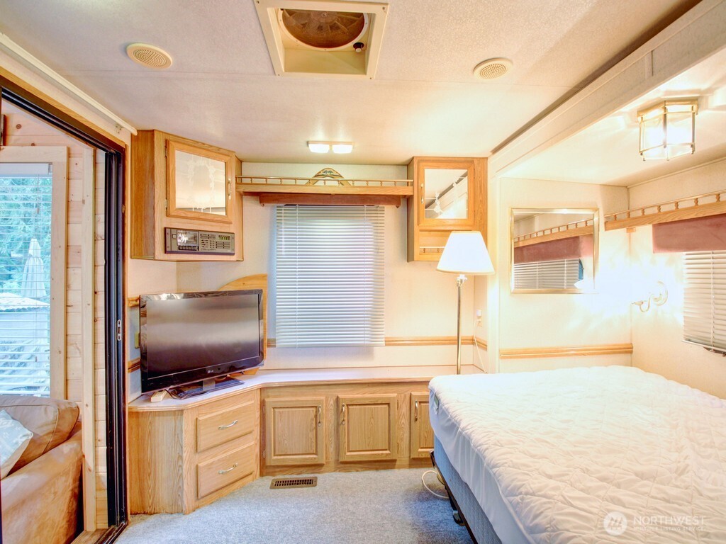 184 Fireside Lodge Circle Property Photo 17