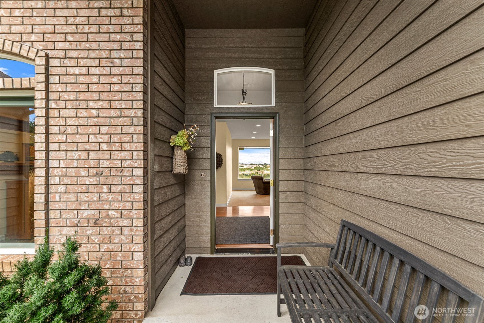 3045 Eastview Lane Property Photo 4