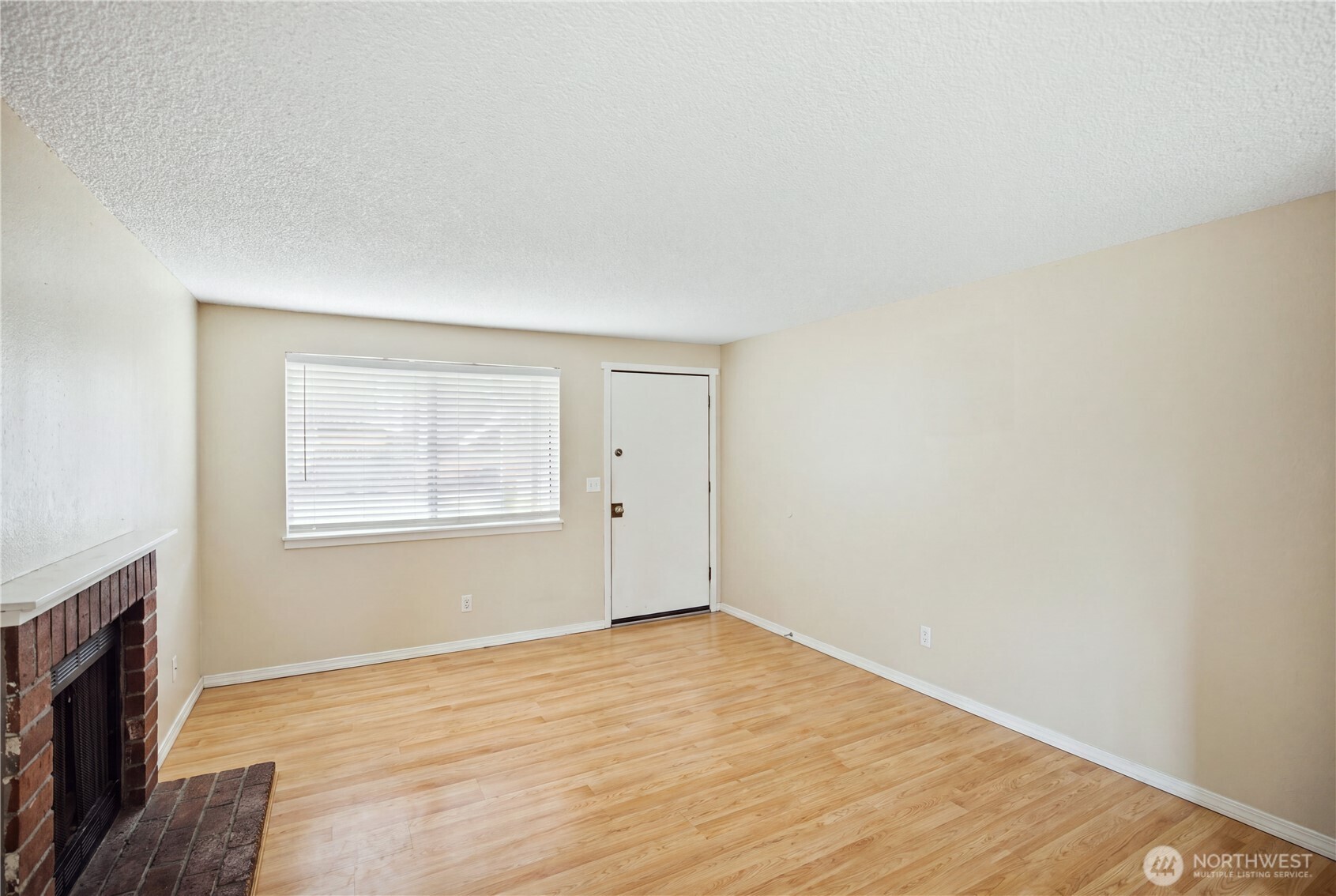 3760 E T Street Property Photo 5