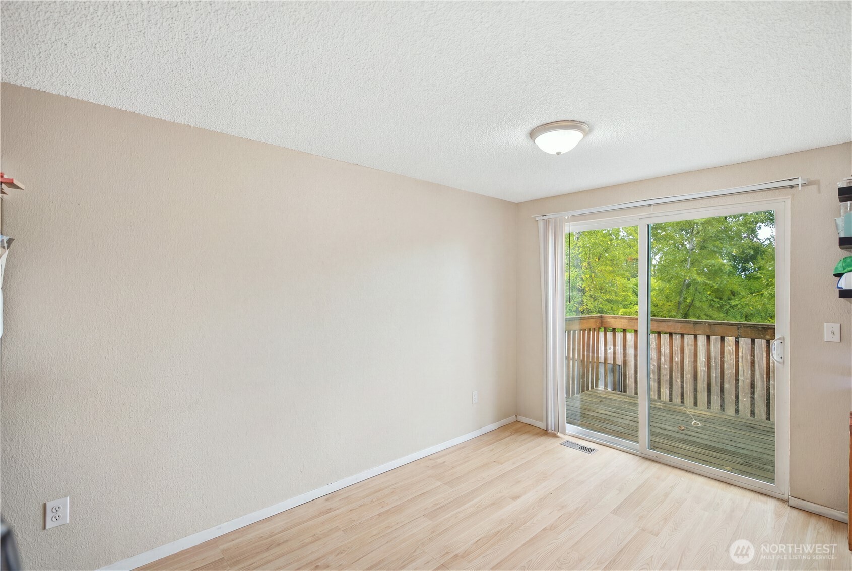 3760 E T Street Property Photo 10