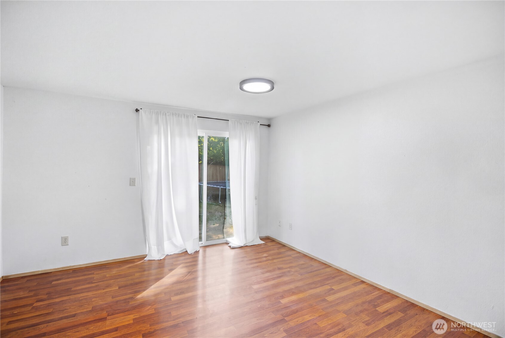 3760 E T Street Property Photo 19