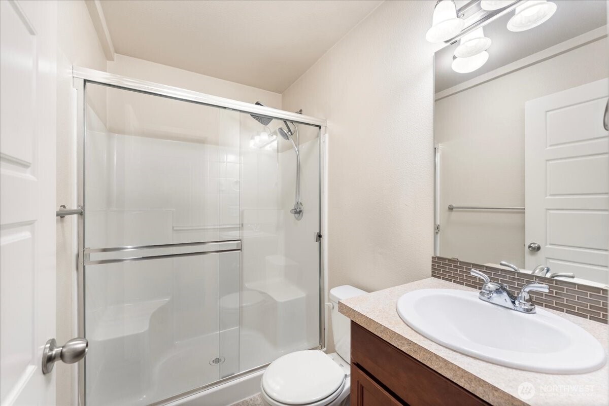 17424 118th Avenue Ct A Property Photo 7