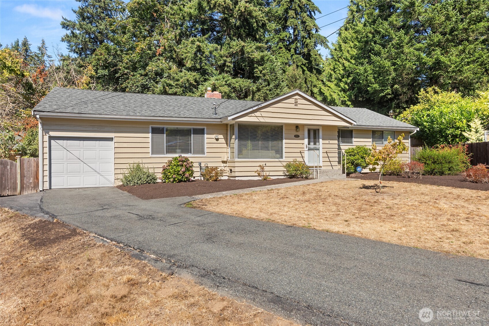 18521 36th Place Property Photo 2