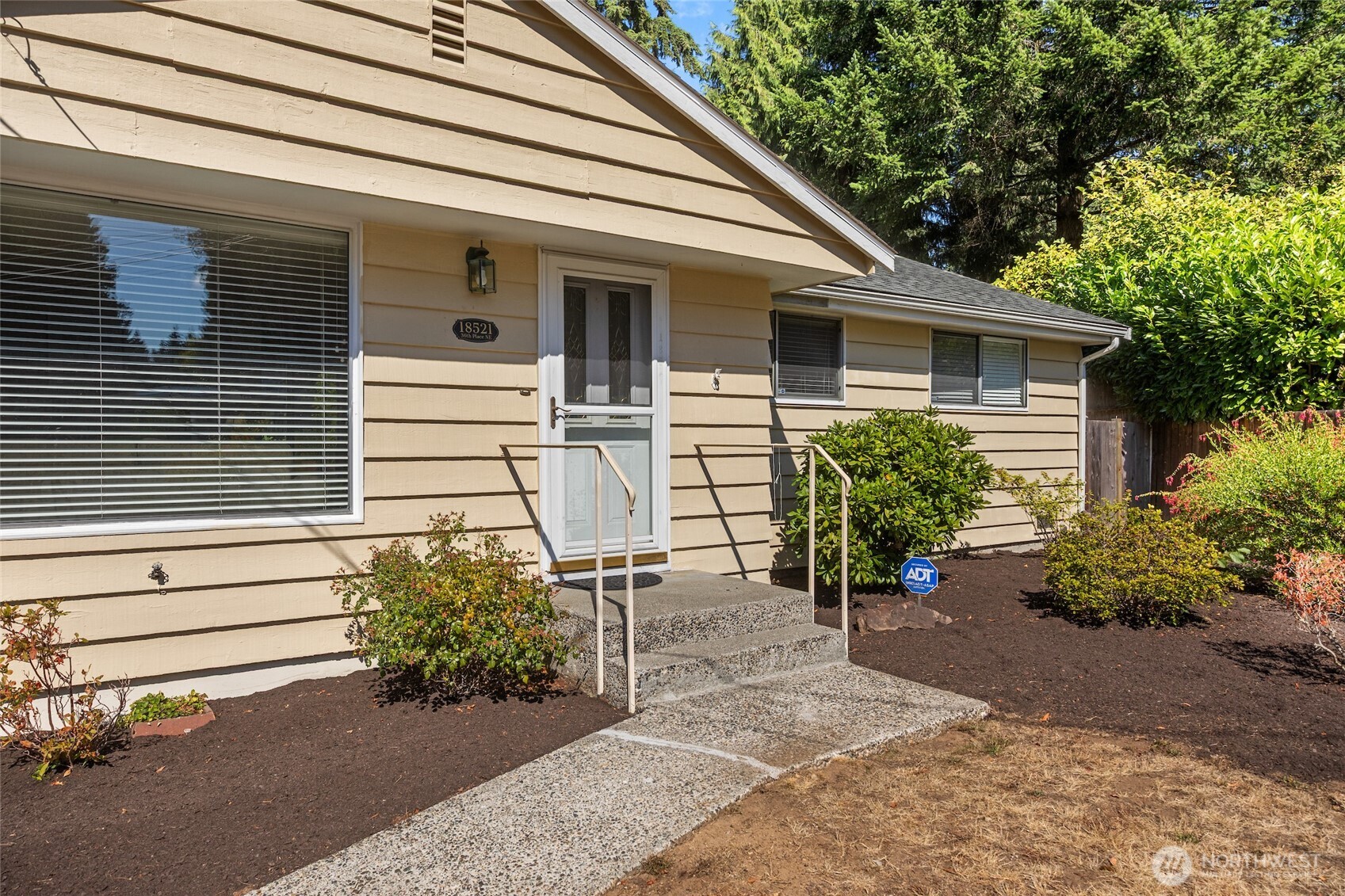 18521 36th Place Property Photo 3