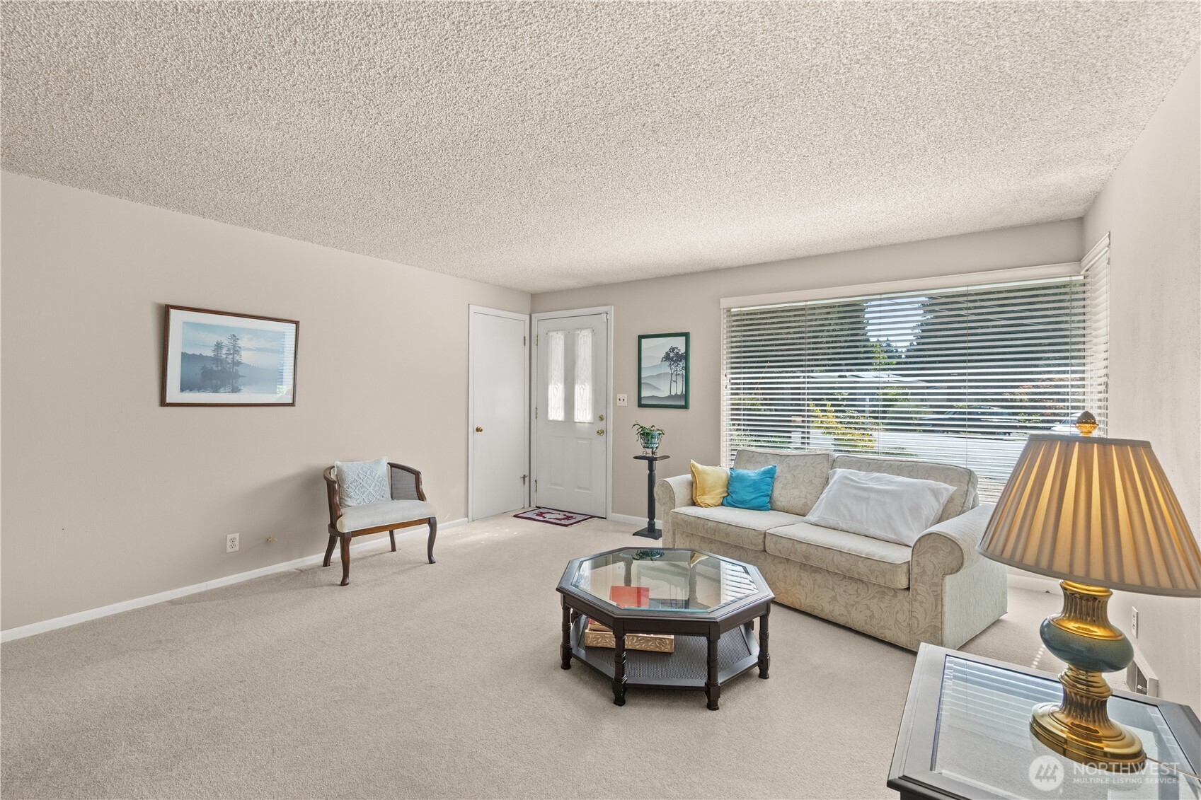 18521 36th Place Property Photo 5