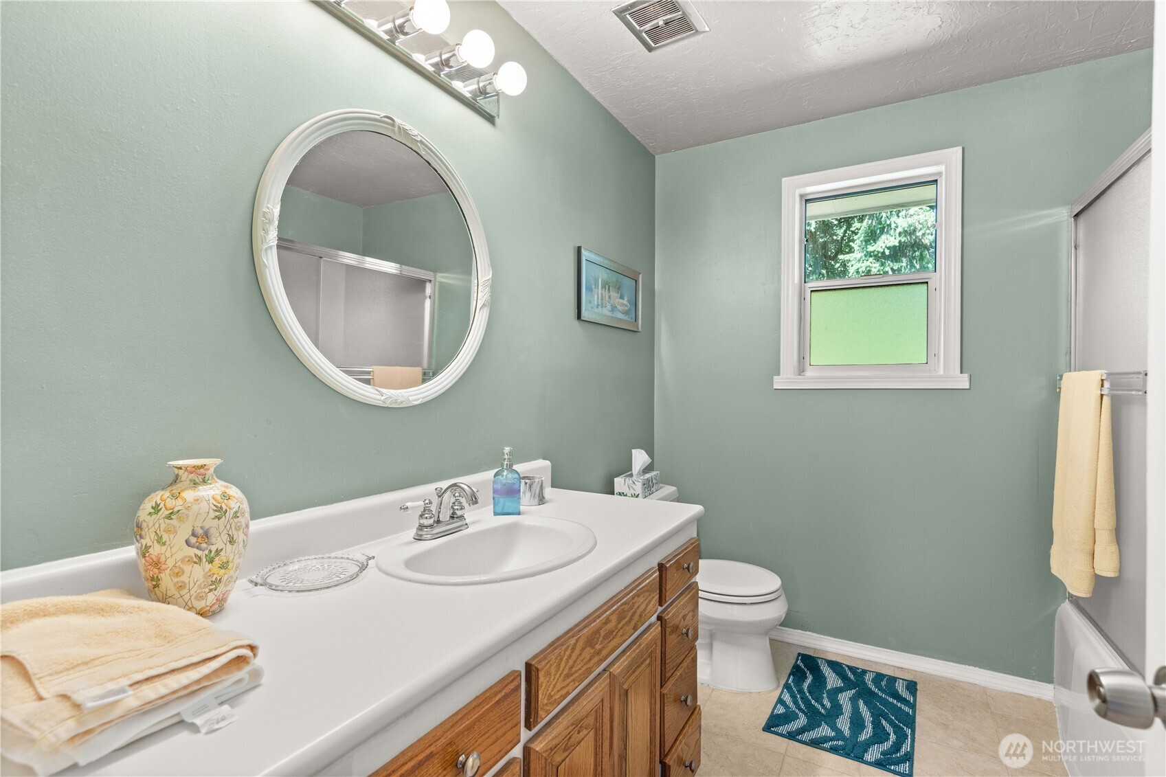 18521 36th Place Property Photo 7
