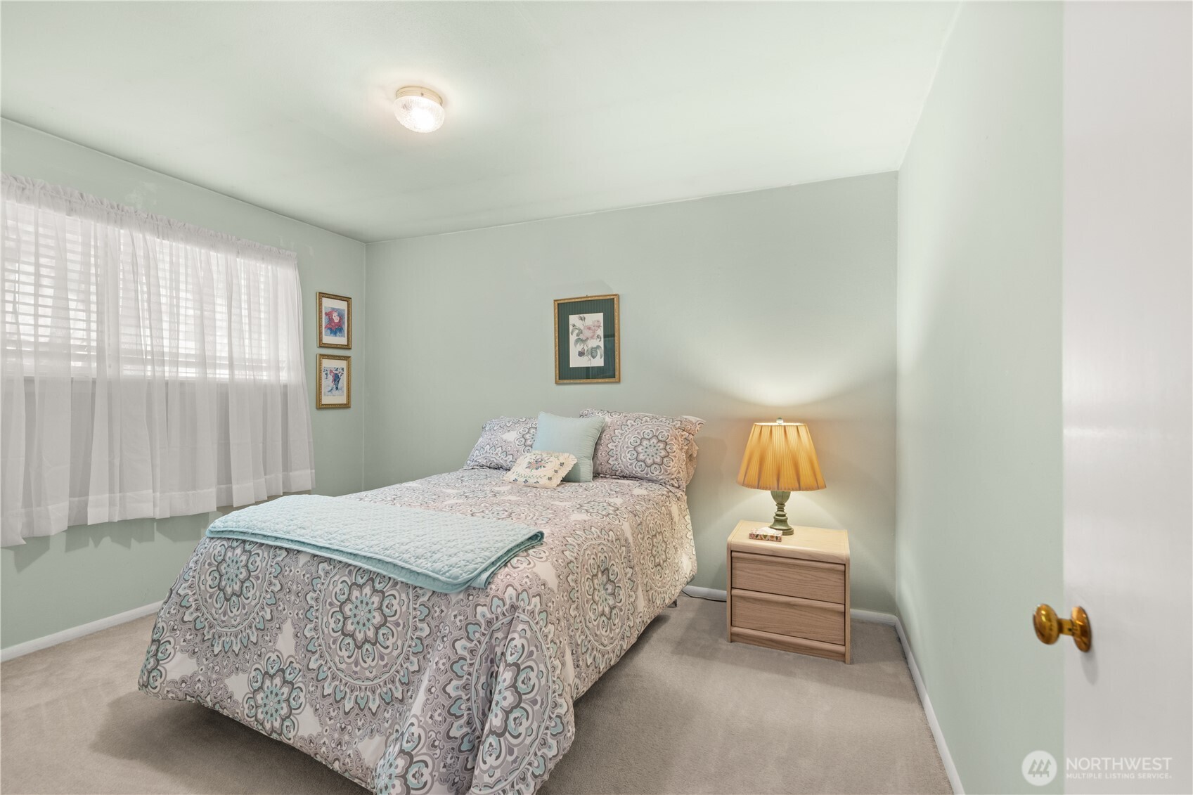 18521 36th Place Property Photo 12