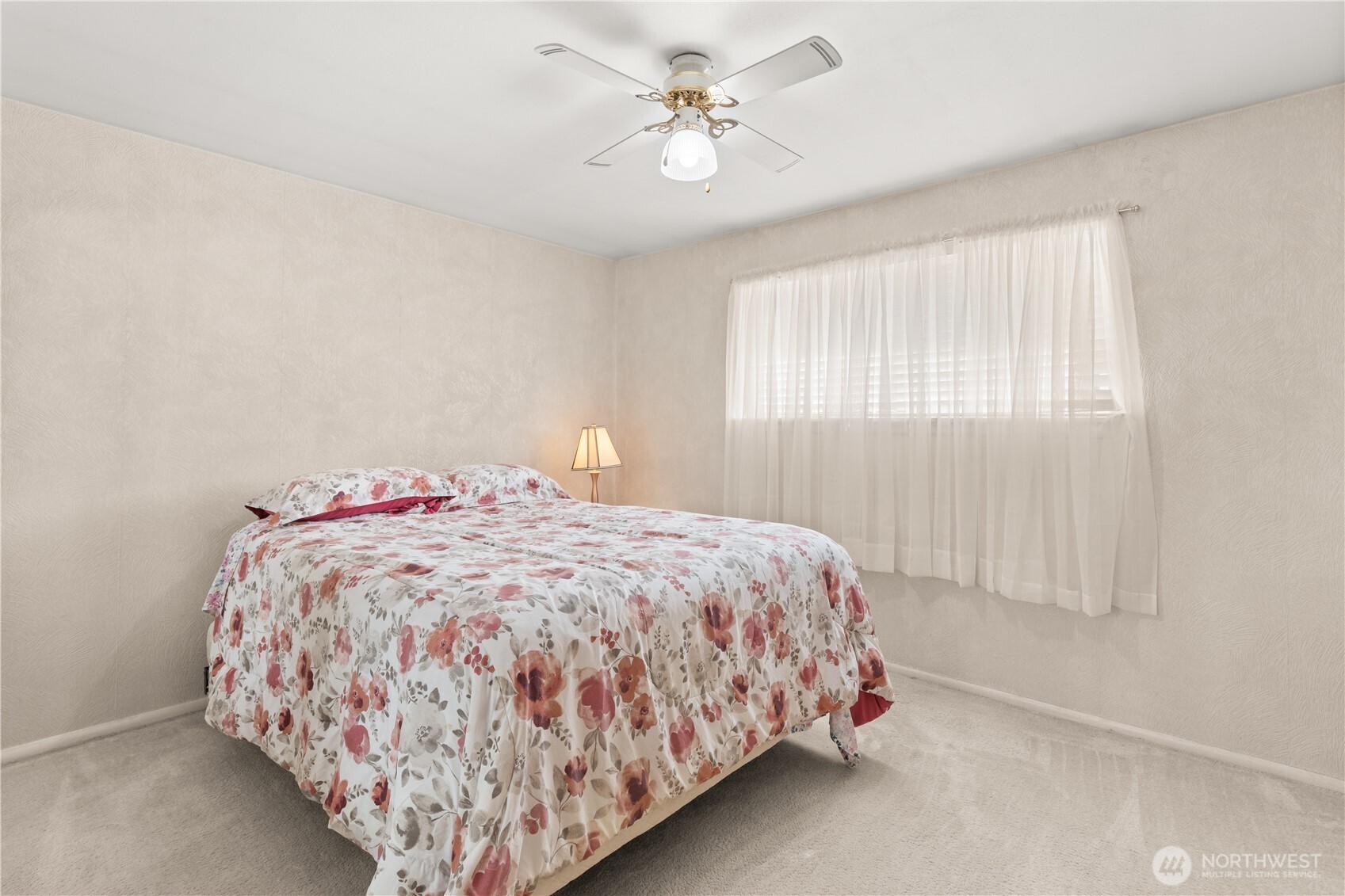 18521 36th Place Property Photo 14
