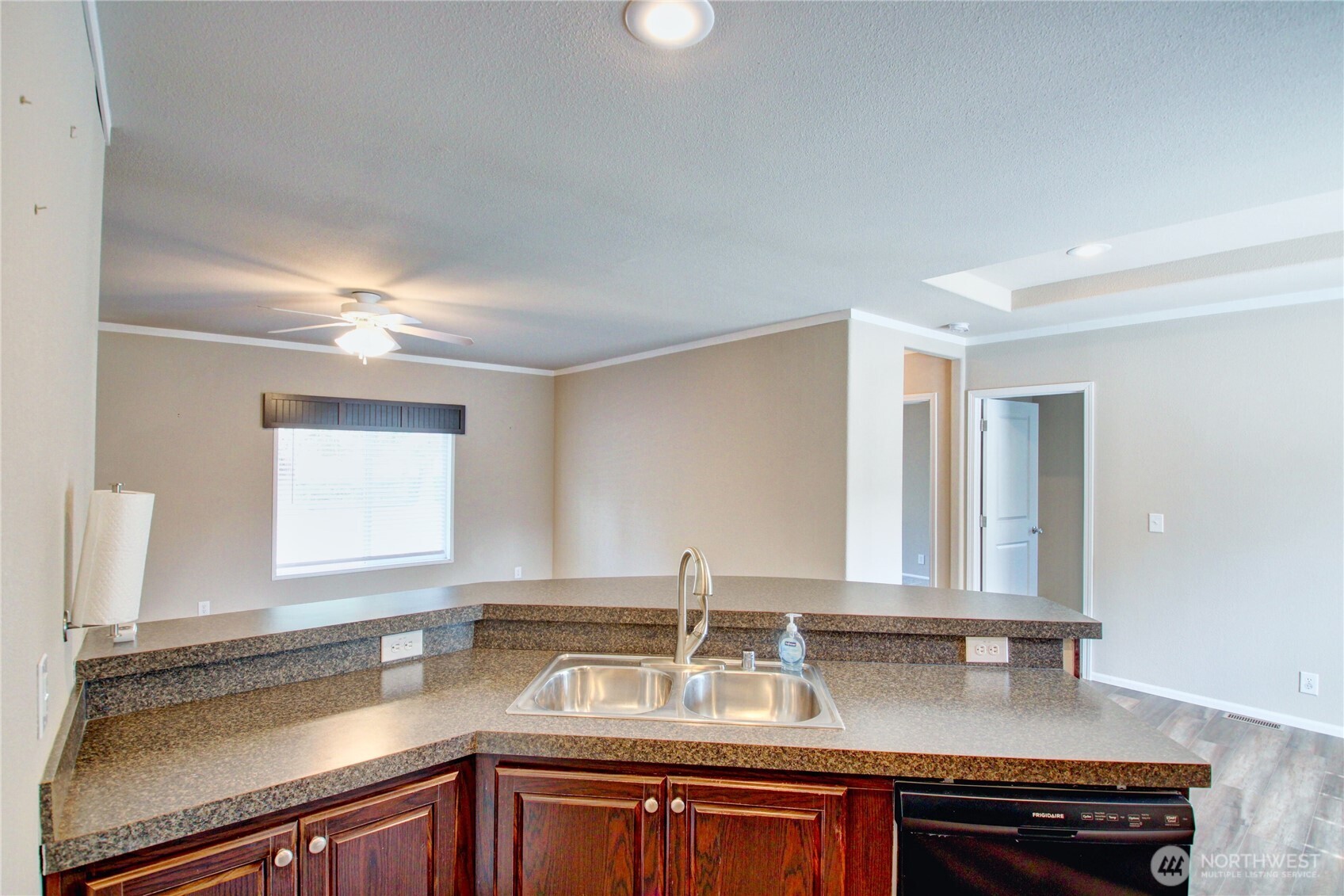 24892 Minkler Road 20 Property Photo 10