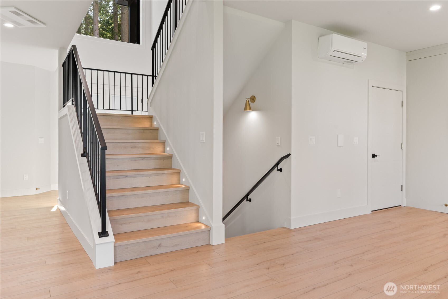 11 Oval Court Property Photo 15