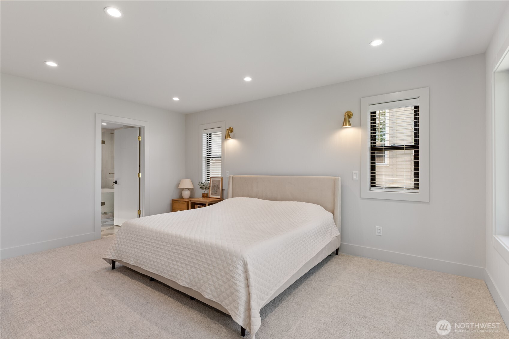 11 Oval Court Property Photo 18