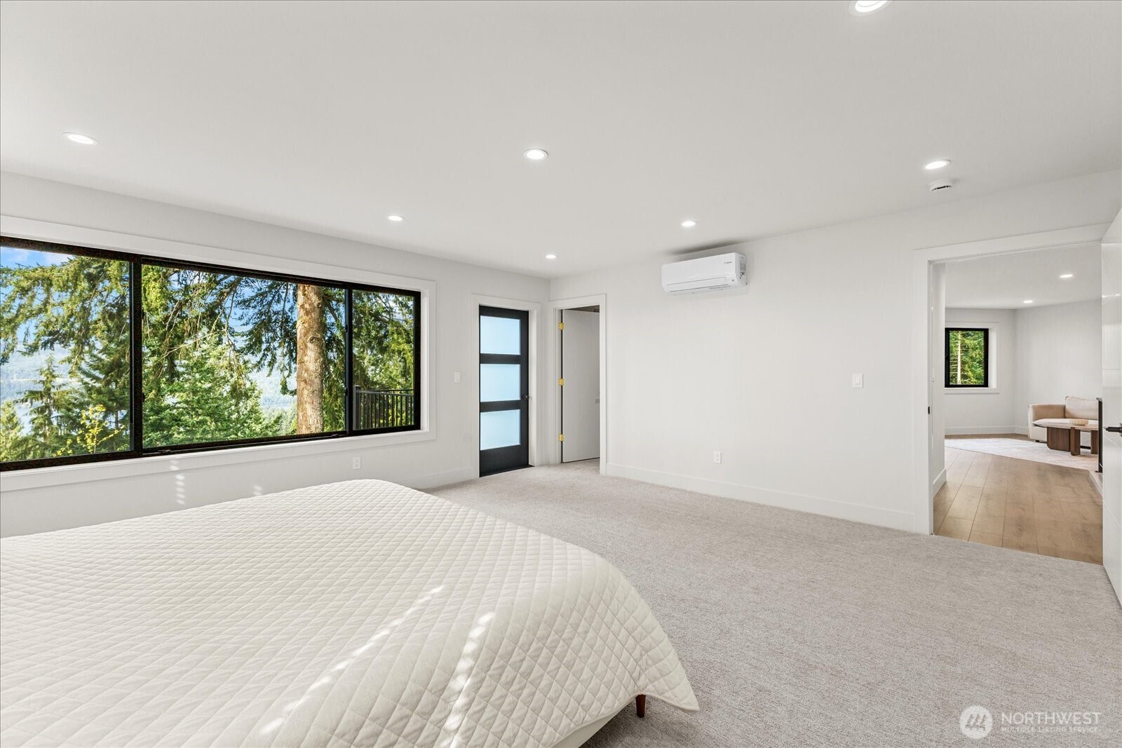 11 Oval Court Property Photo 19