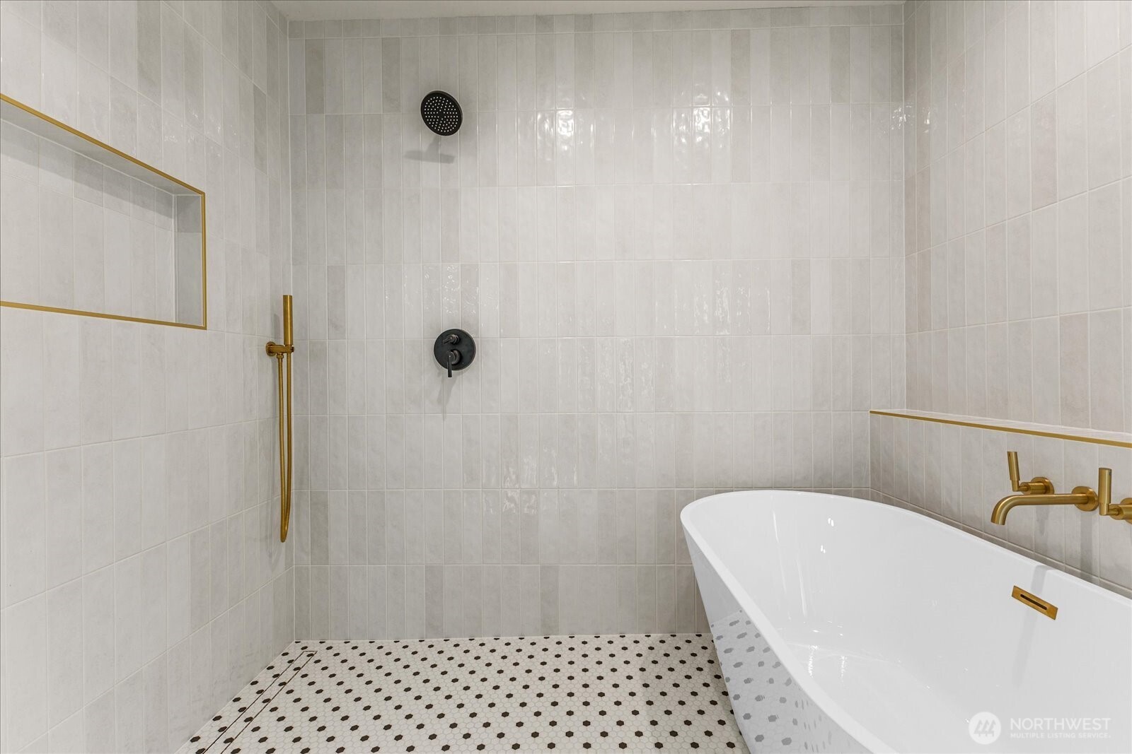 11 Oval Court Property Photo 23