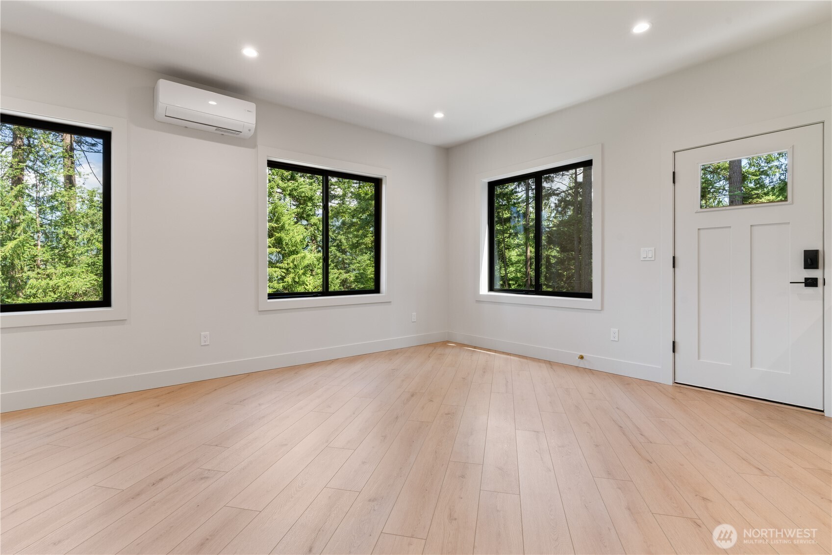11 Oval Court Property Photo 27