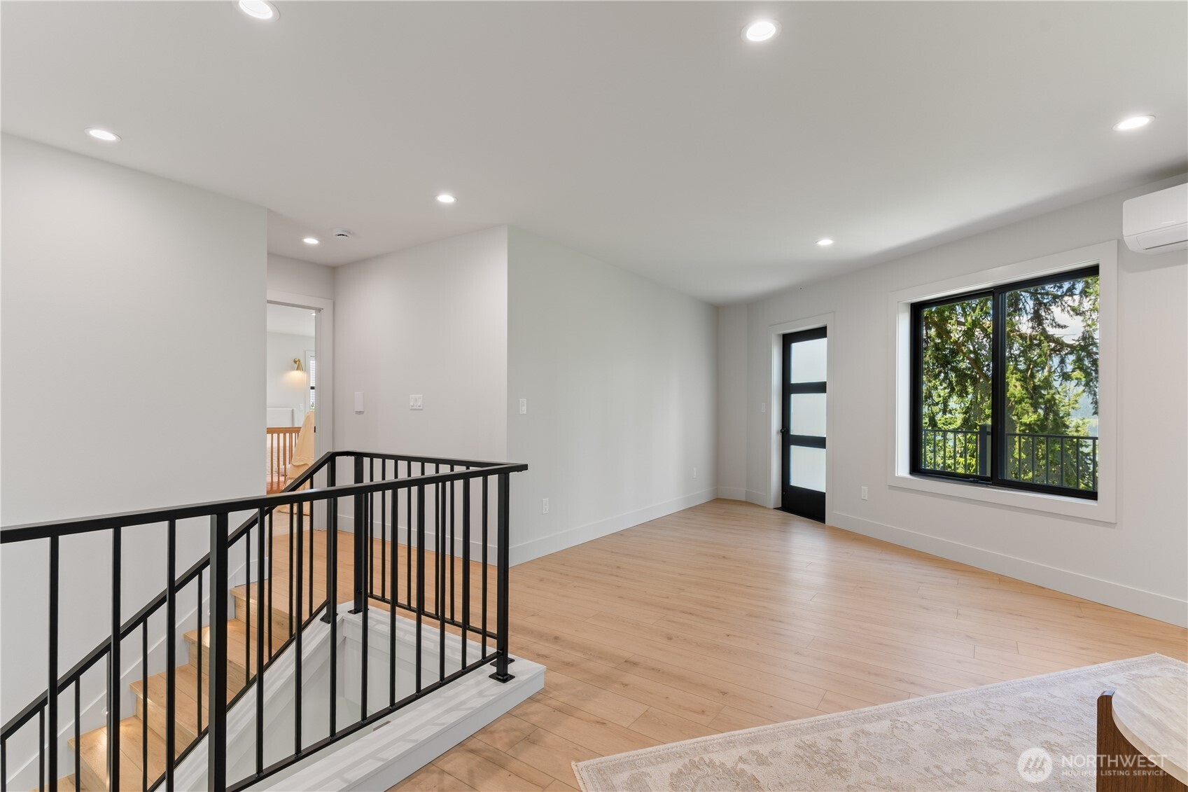 11 Oval Court Property Photo 30