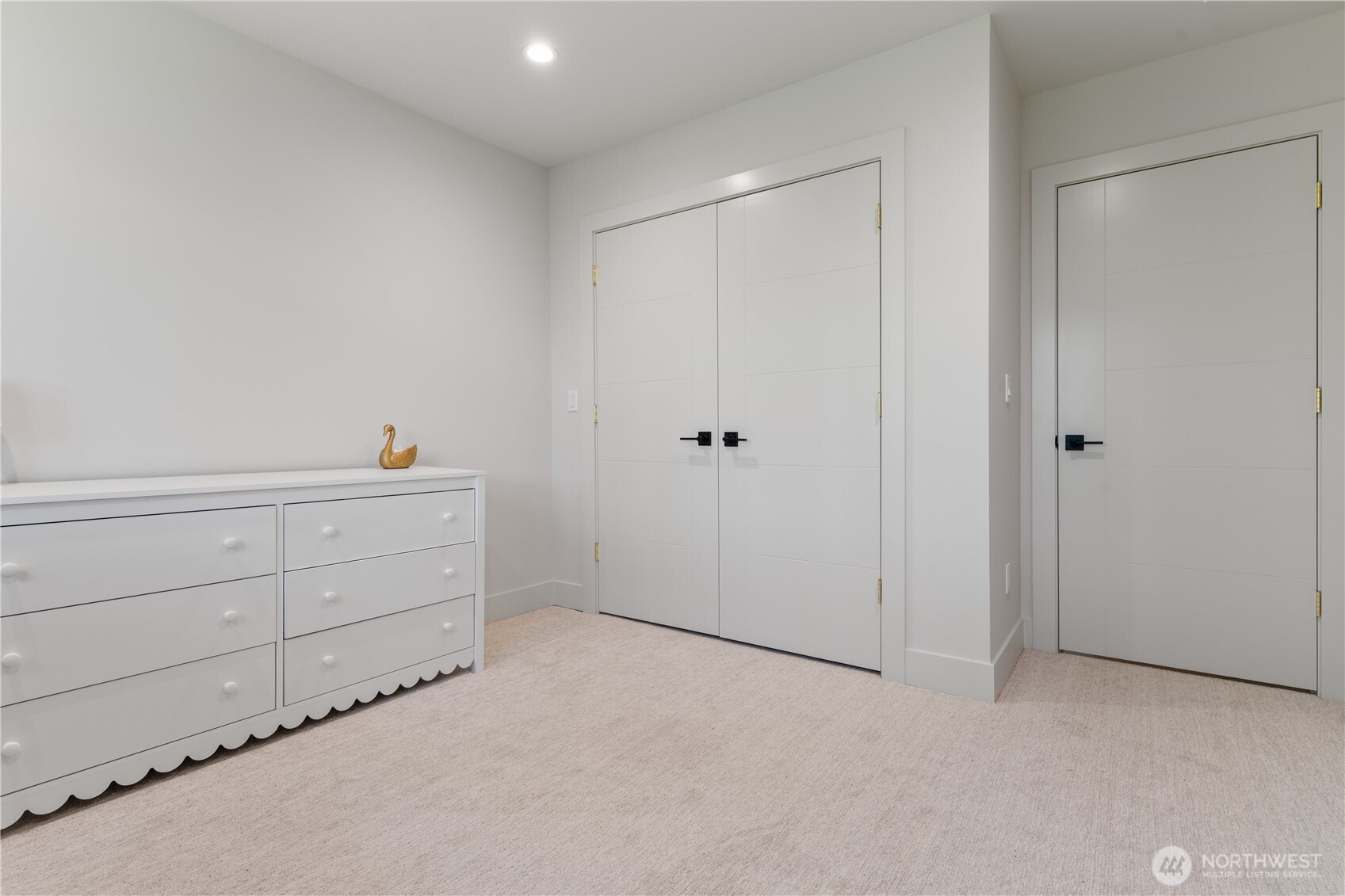 11 Oval Court Property Photo 35