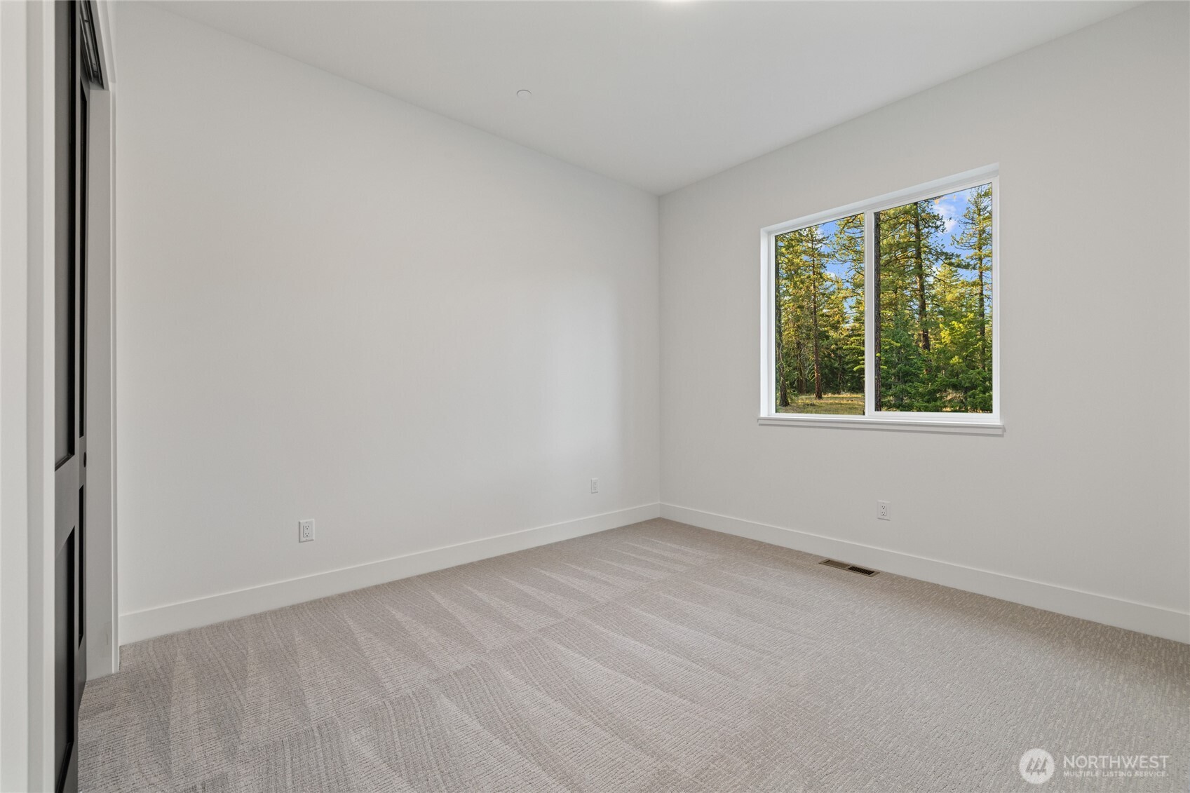 1700 Wanawish Loop Property Photo 15