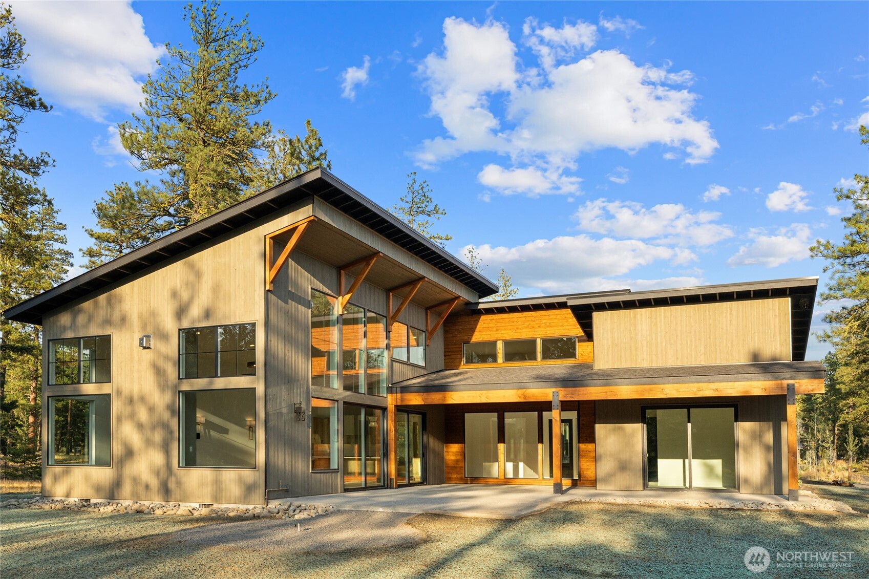 1700 Wanawish Loop Property Photo 20