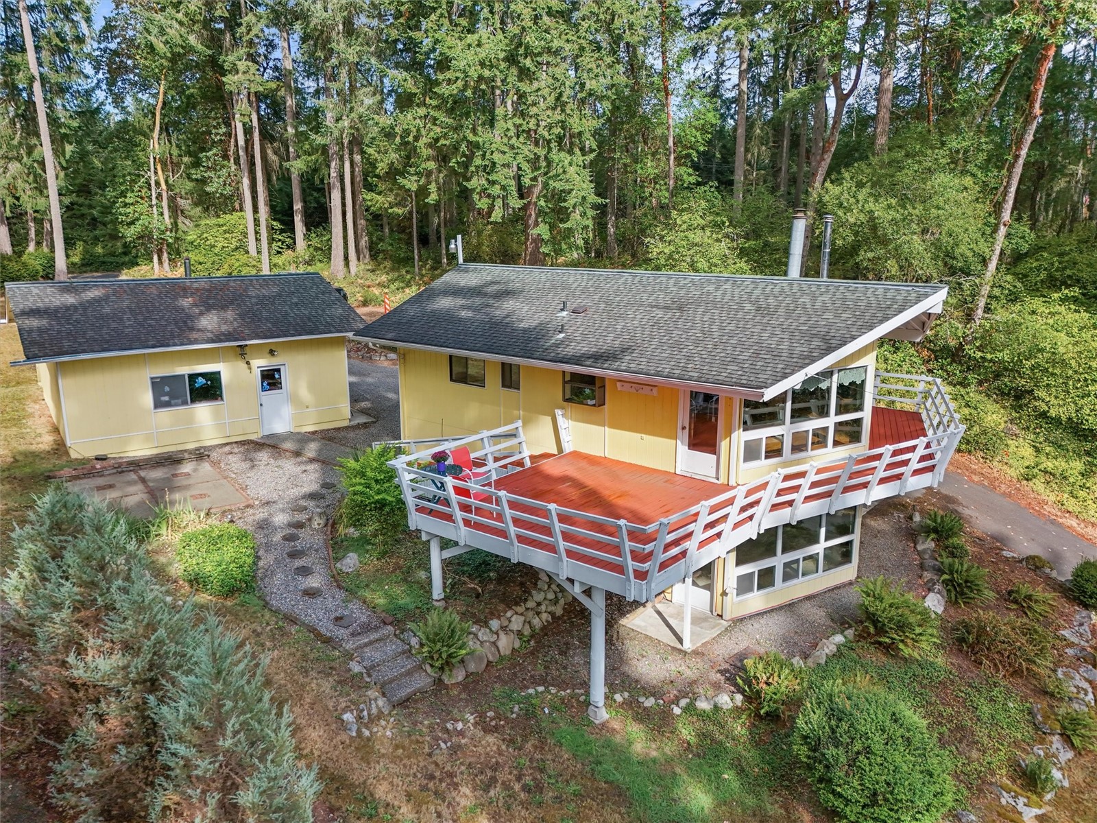 10006 Eagle Place Property Photo 4
